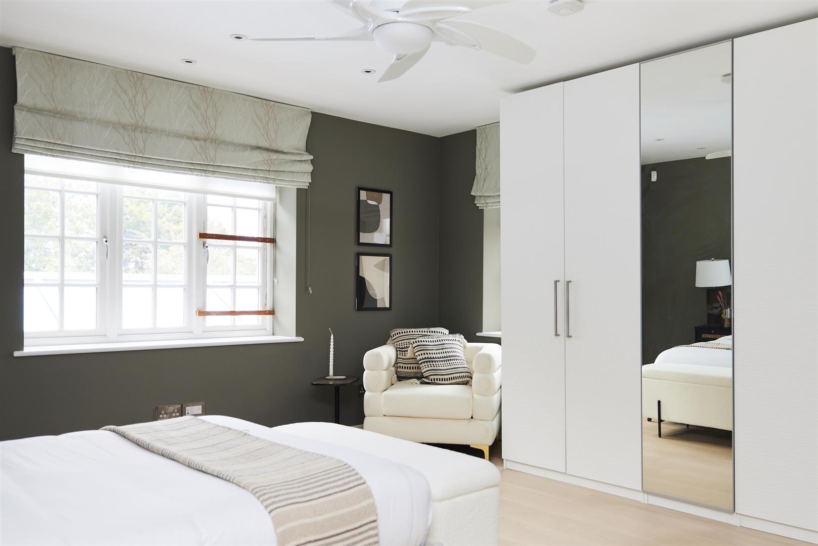 6 bed detached house for sale in Park View Road, London  - Property Image 43