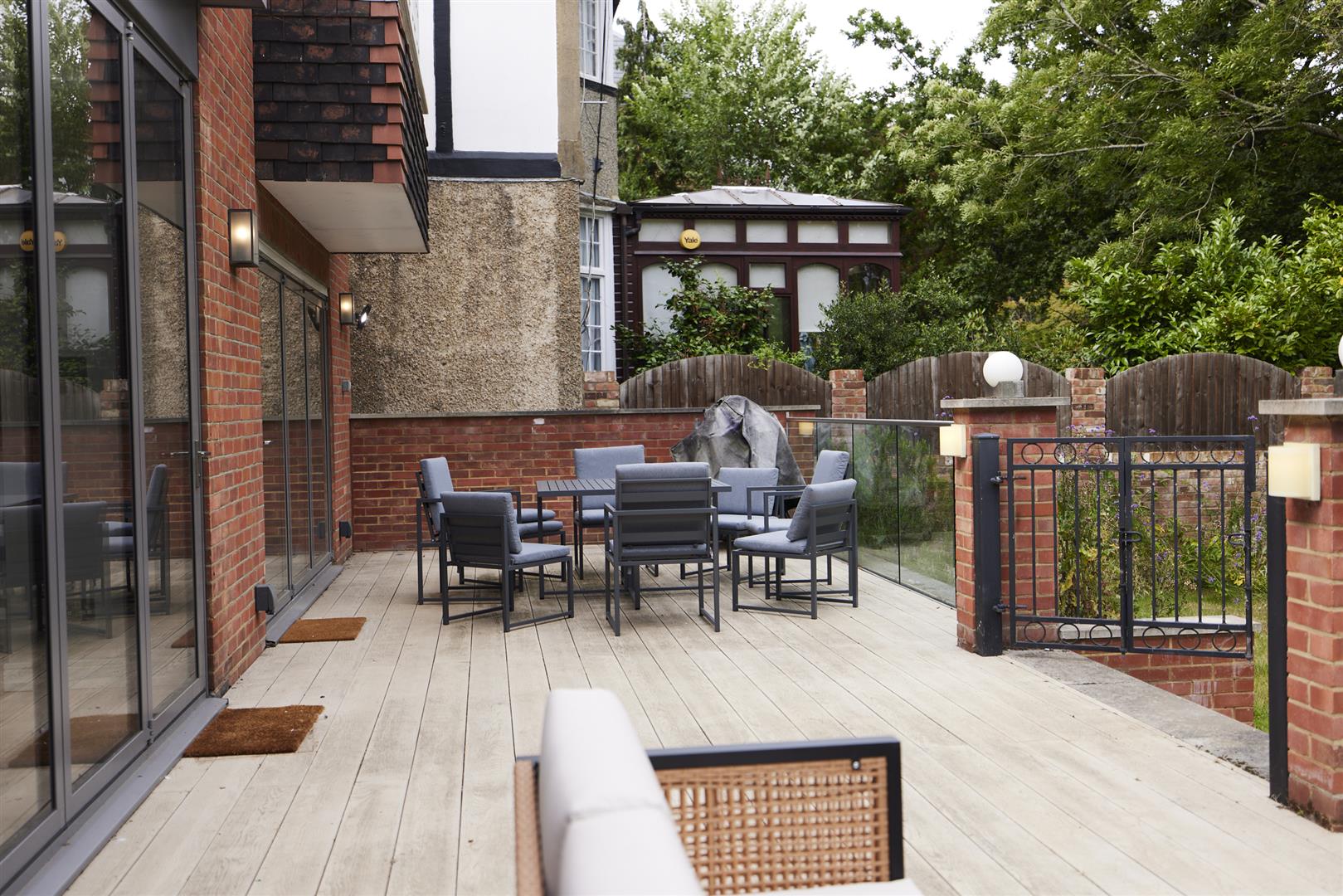 6 bed detached house for sale in Park View Road, London 22