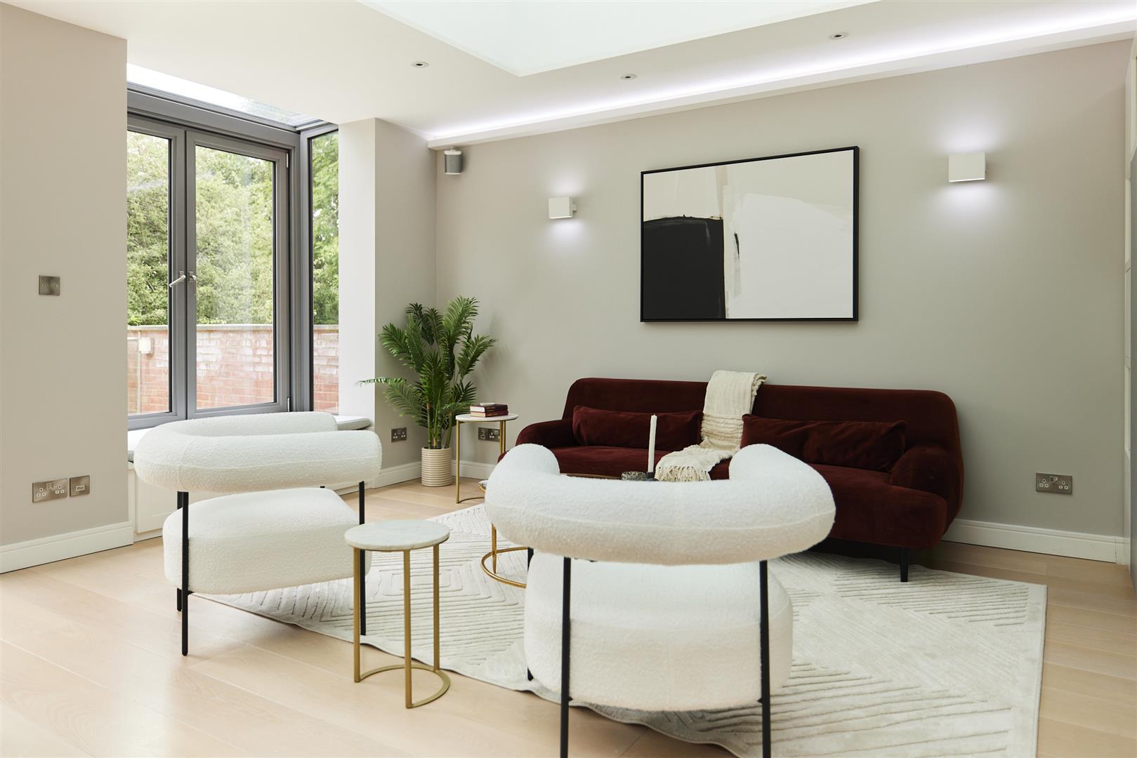 6 bed detached house for sale in Park View Road, London  - Property Image 12