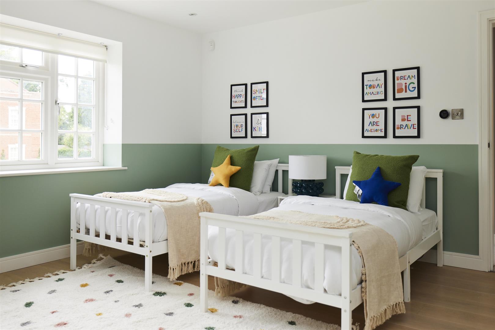 6 bed detached house for sale in Park View Road, London 46