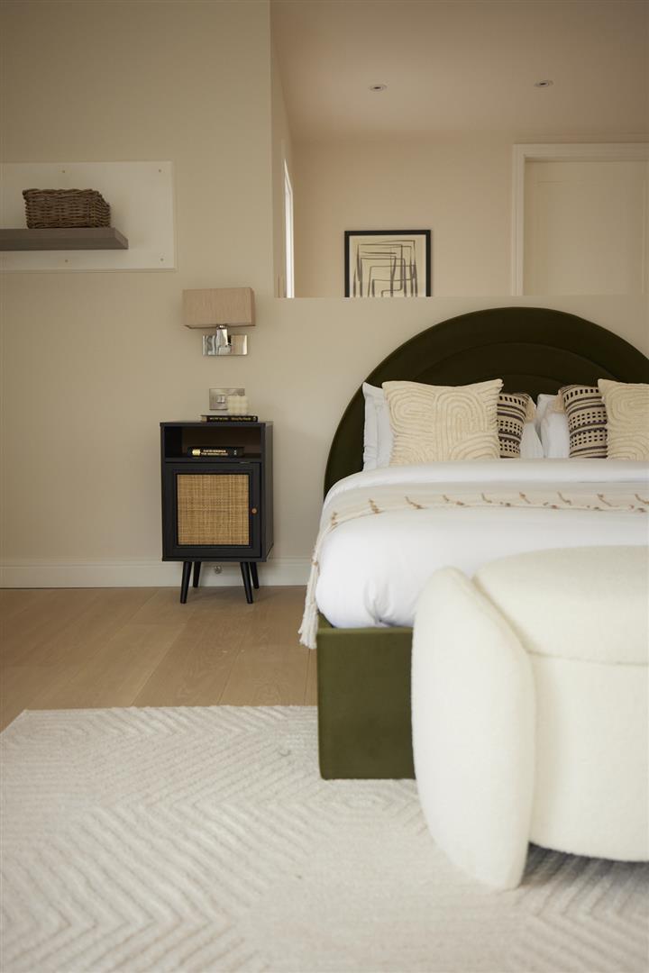 6 bed detached house for sale in Park View Road, London 29