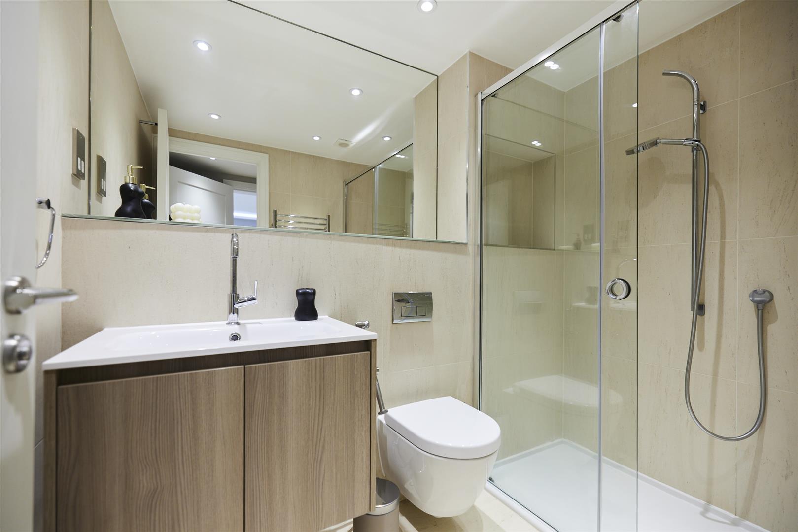 6 bed detached house for sale in Park View Road, London 49