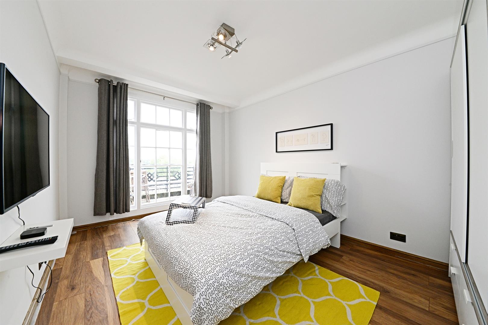 1 bed flat for sale in Gloucester Place, London, NW1 