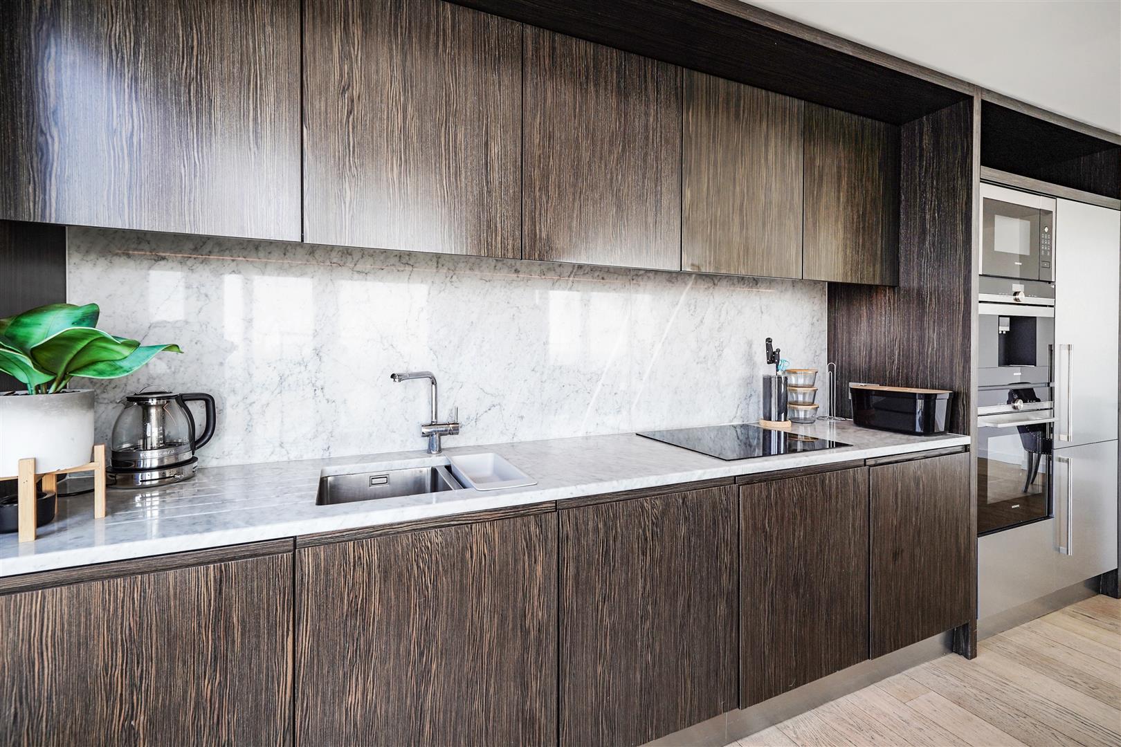 2 bed flat for sale in Charrington Tower, 11 Biscayne Avenue, London E14  - Property Image 7