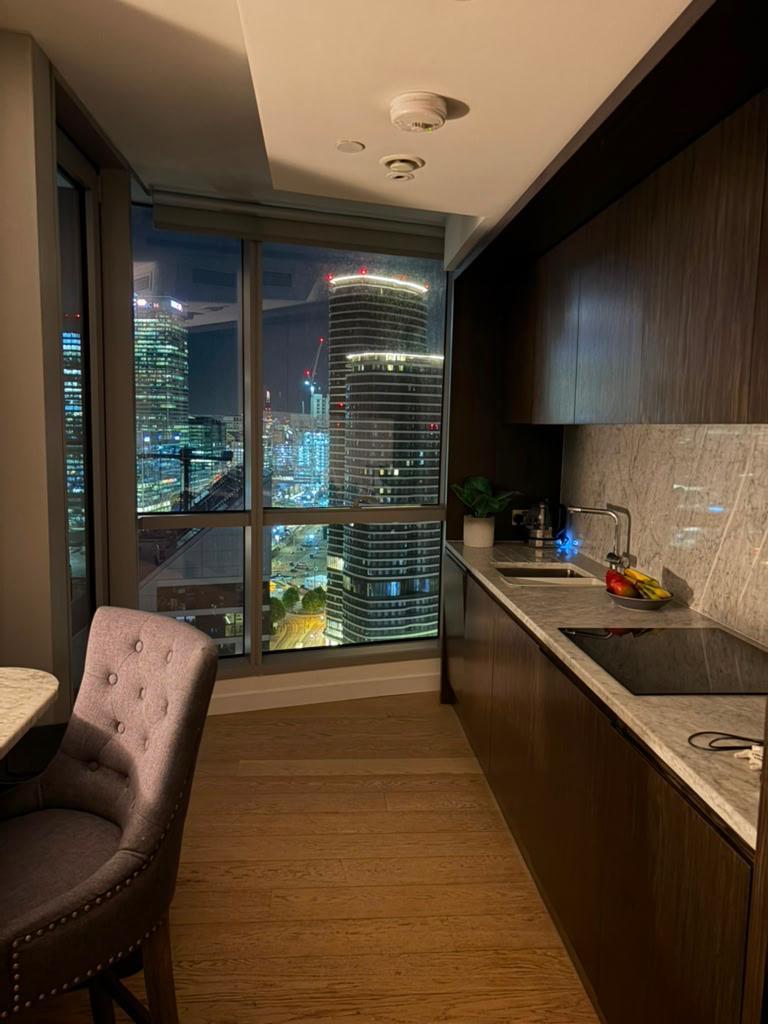 2 bed flat for sale in Charrington Tower, 11 Biscayne Avenue, London E14  - Property Image 8