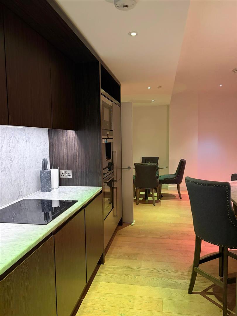 2 bed flat for sale in Charrington Tower, 11 Biscayne Avenue, London E14  - Property Image 9