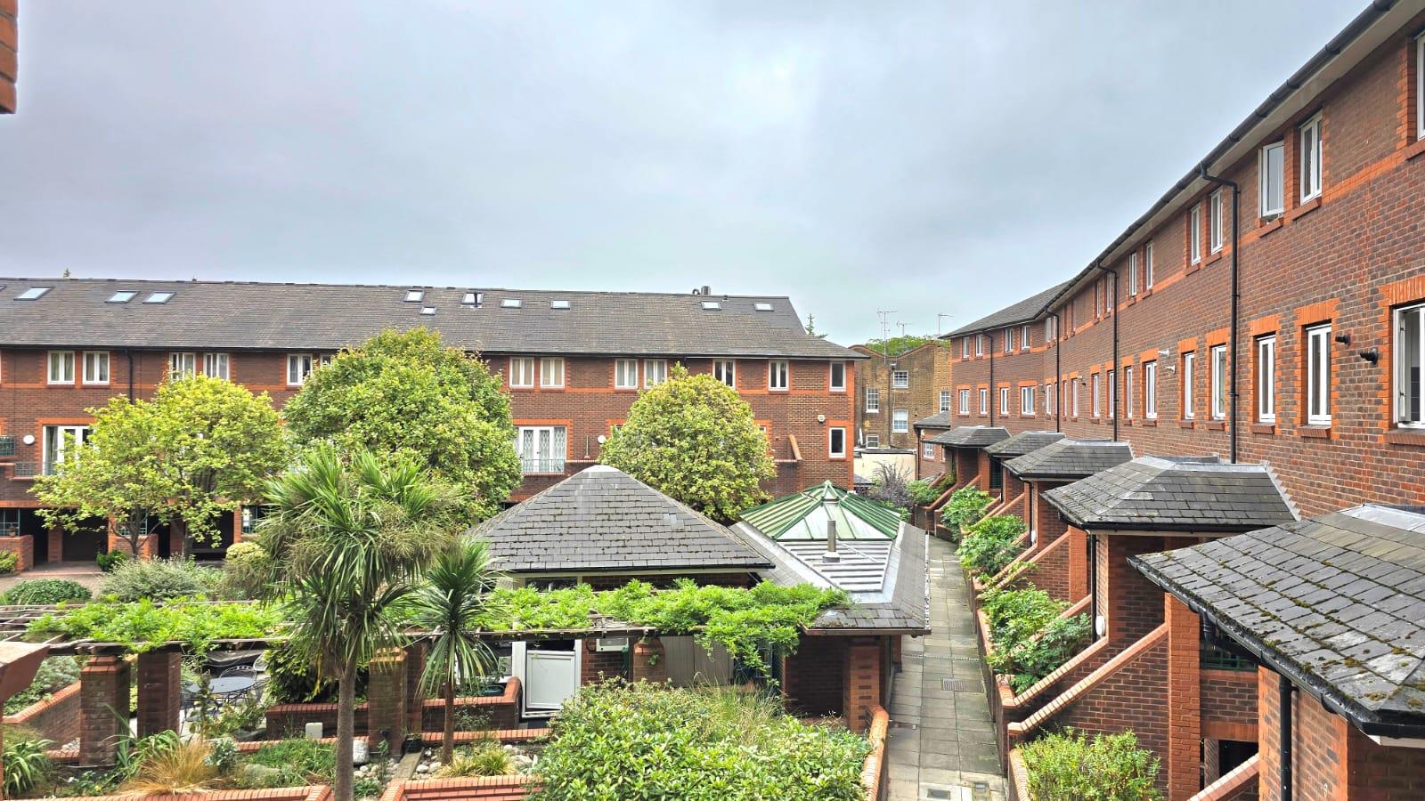 1 bed flat for sale in Portman Gate, London 14