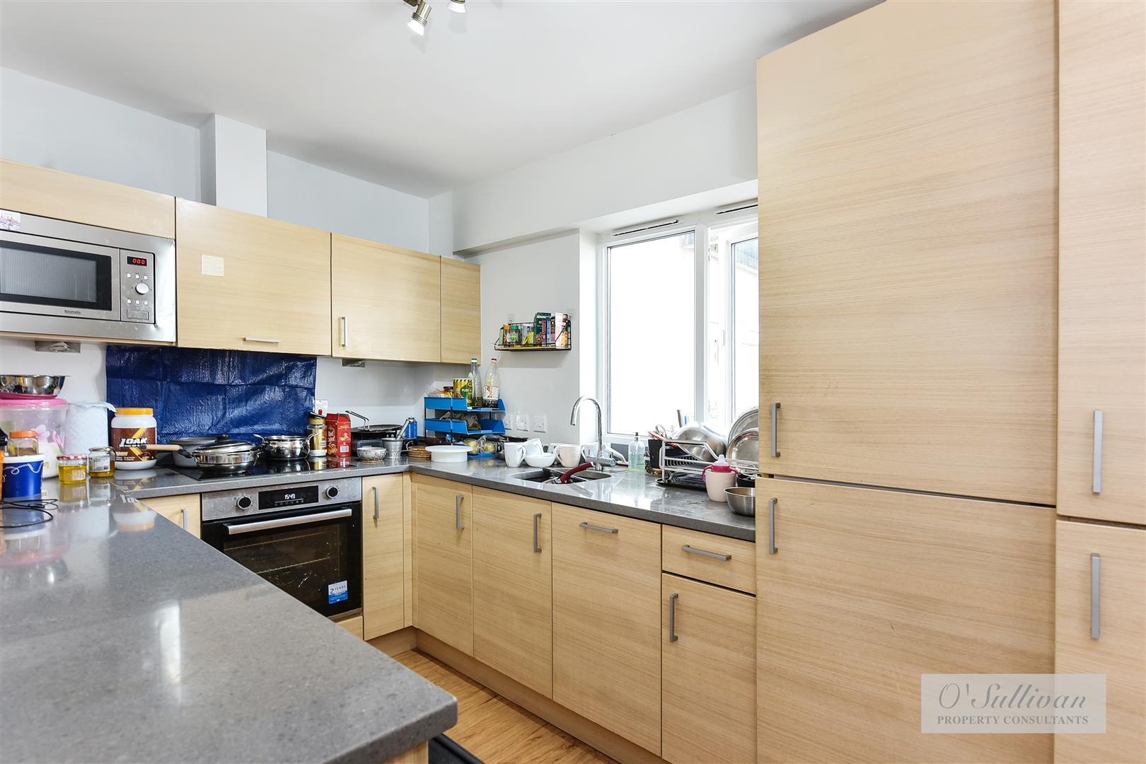 2 bed apartment for sale in Boulevard Drive, London 4