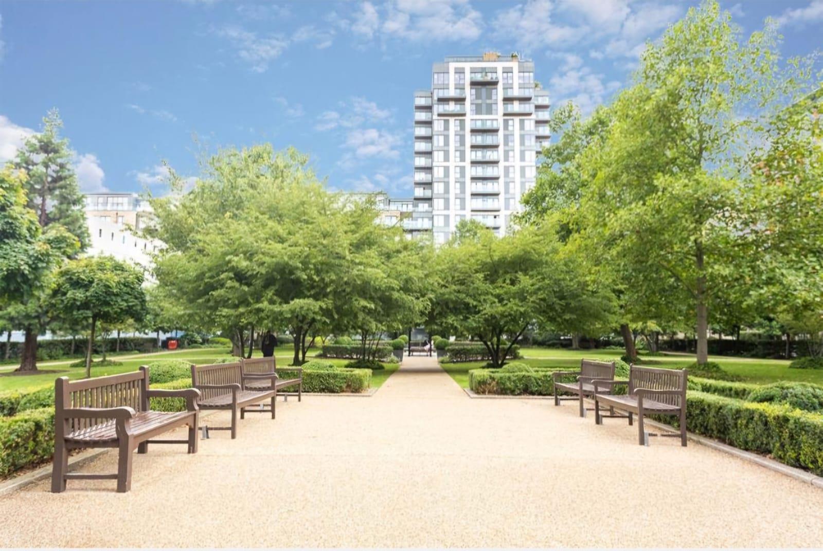 2 bed apartment for sale in Boulevard Drive, London 14