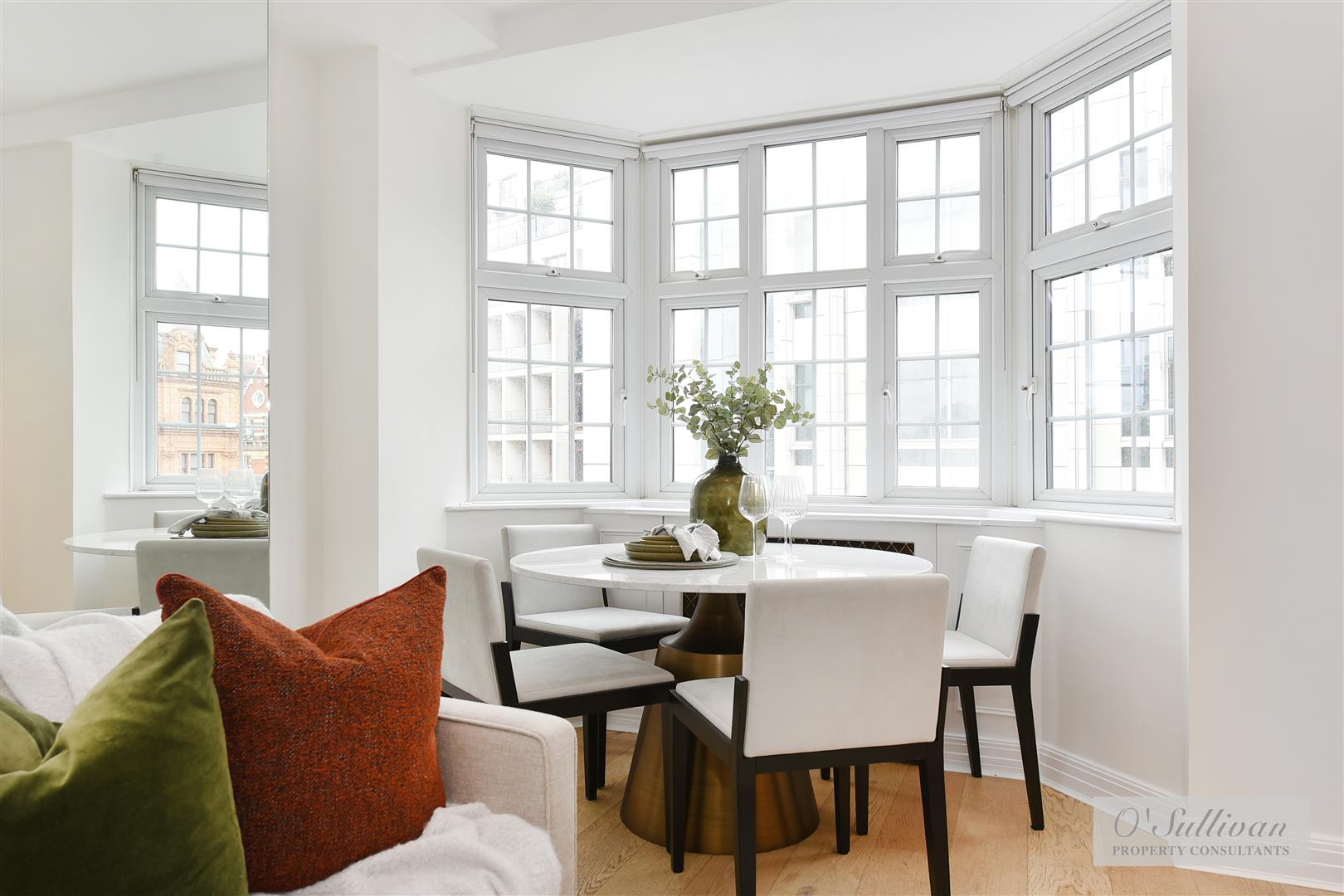2 bed flat to rent in Princes Court, Brompton Road, London SW3  - Property Image 4