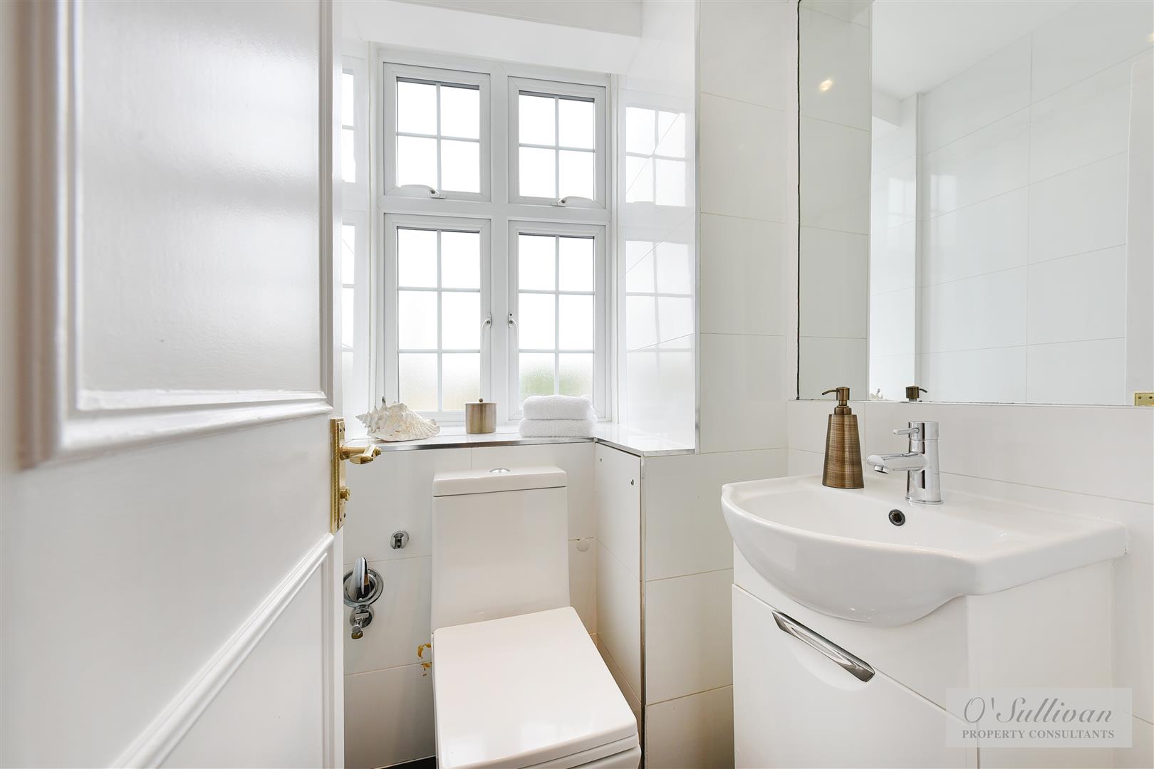 2 bed flat to rent in Princes Court, Brompton Road, London SW3  - Property Image 13