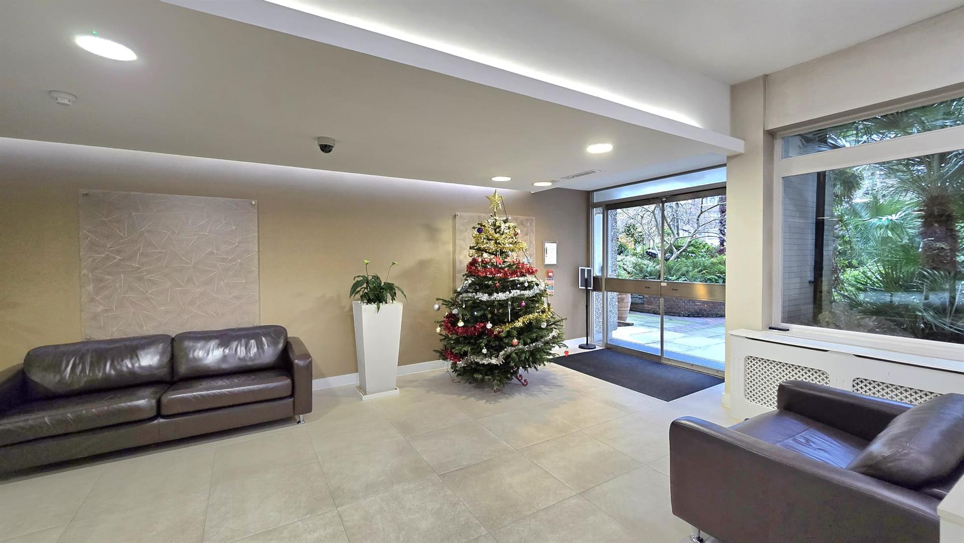 1 bed flat for sale in Southwick Street, London  - Property Image 27