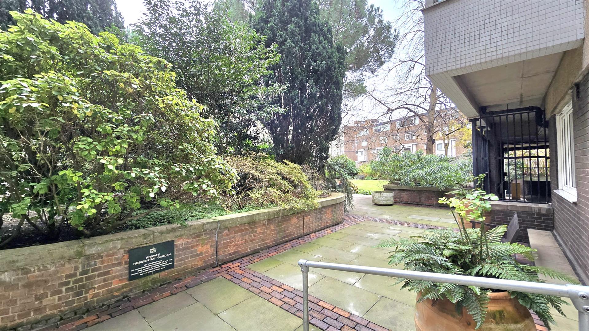 1 bed flat for sale in Southwick Street, London 17