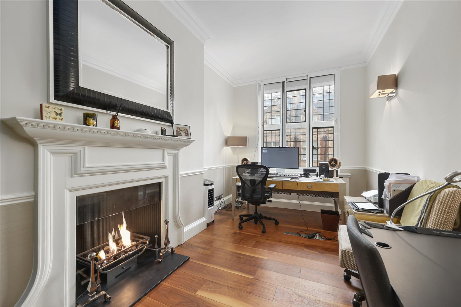 4 bed apartment for sale in Mount Street, London 10