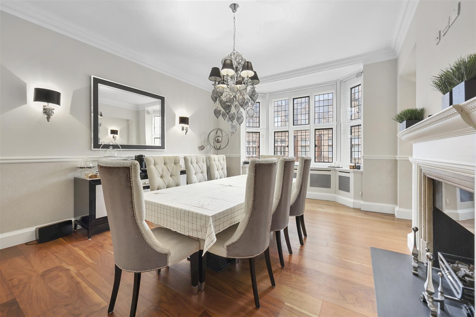 4 bed apartment for sale in Mount Street, London 12