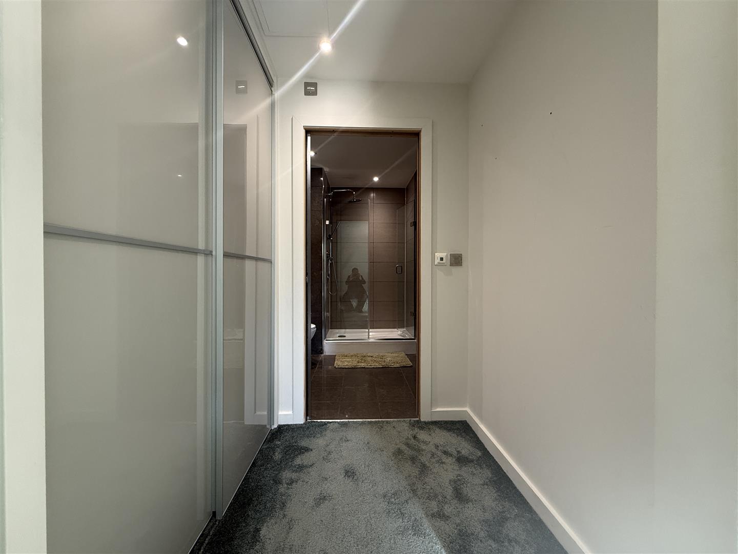 2 bed apartment to rent in Abbey Road, London  - Property Image 9