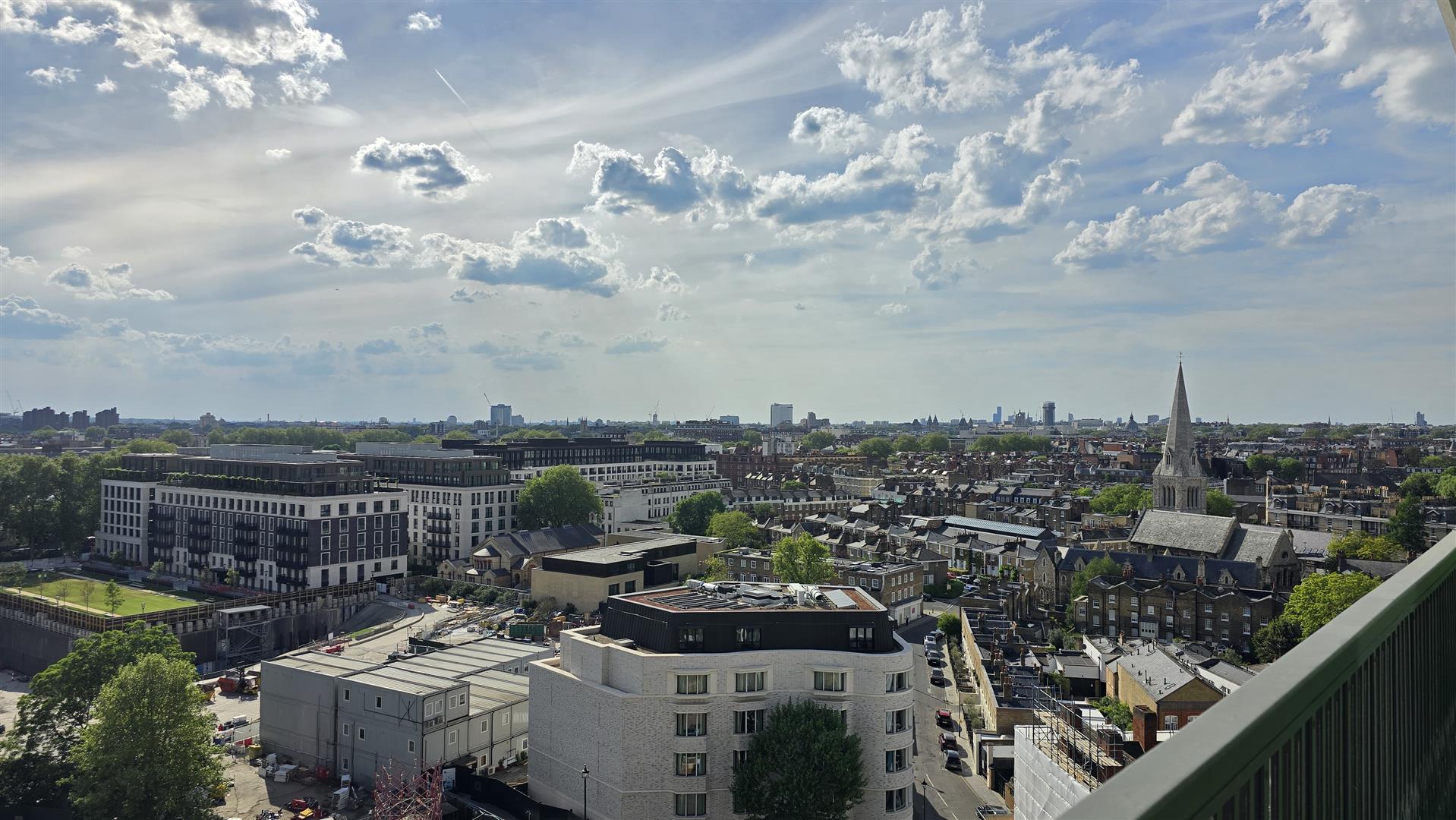 2 bed flat for sale in Alba Square, London  - Property Image 7