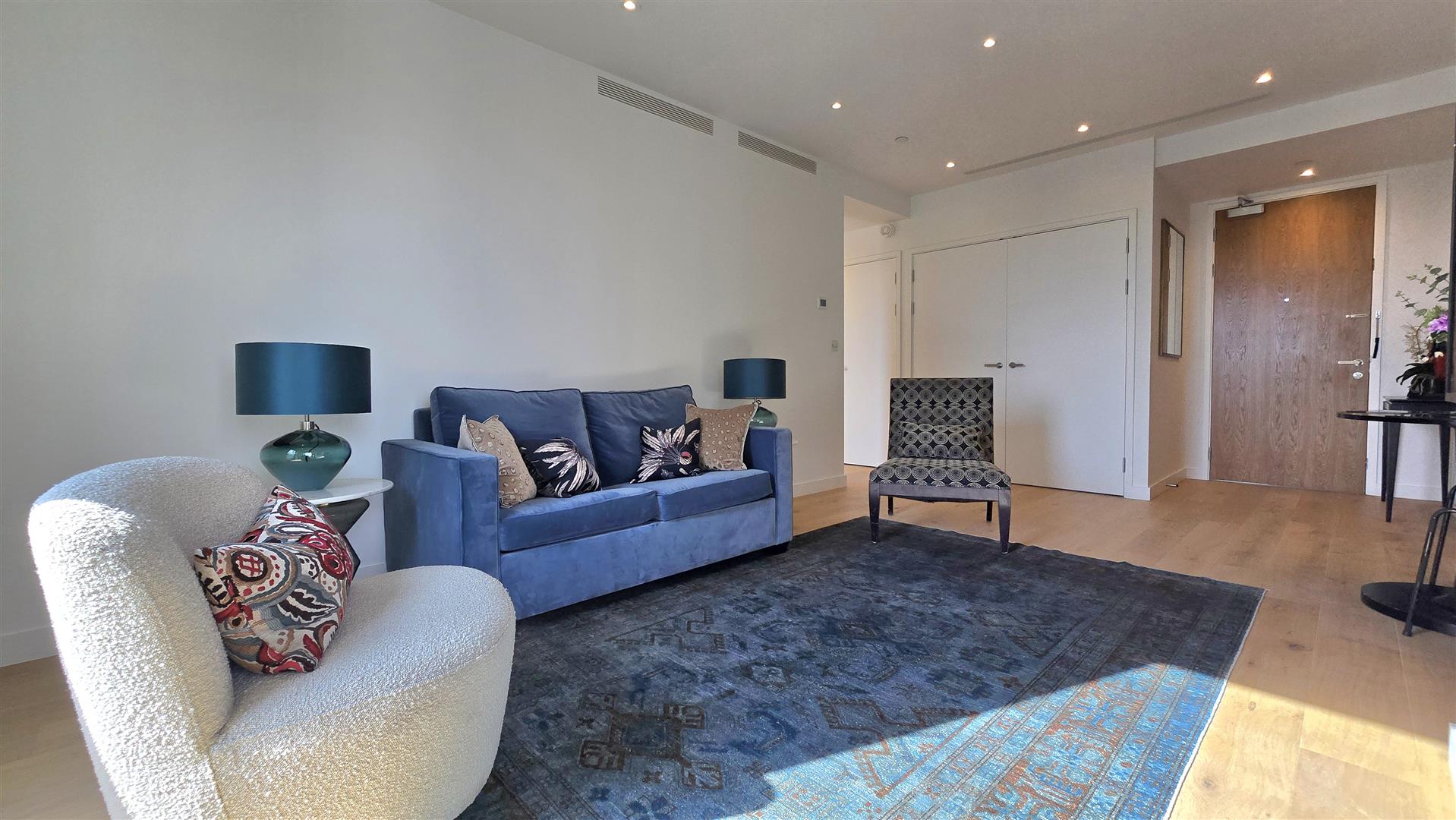 2 bed flat for sale in Alba Square, London  - Property Image 3