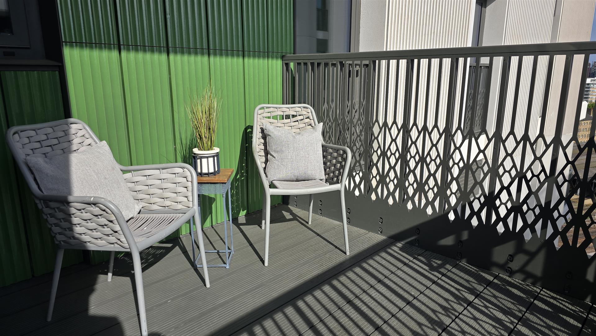 2 bed flat for sale in Alba Square, London  - Property Image 9