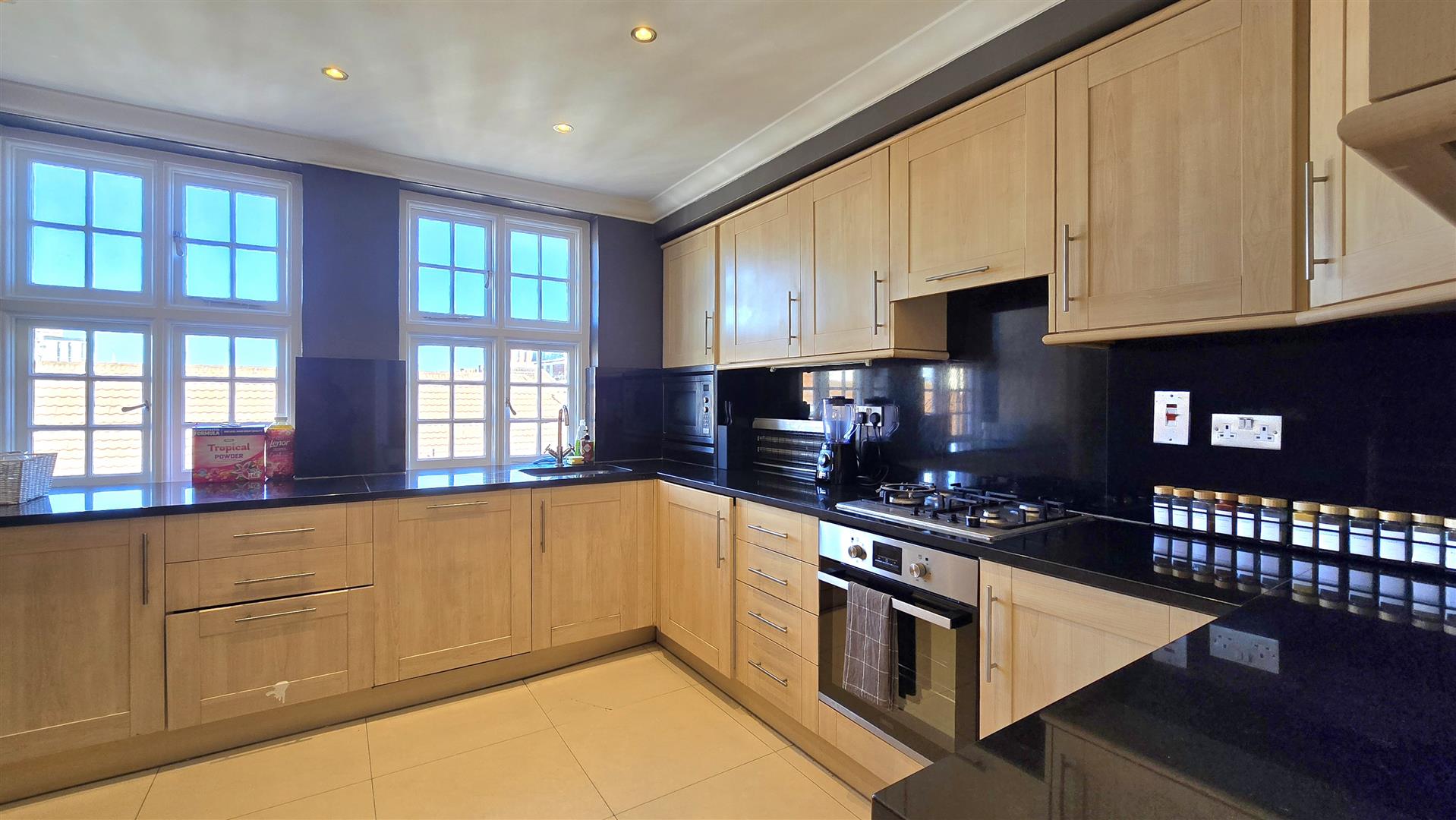 3 bed flat for sale in Harrowby Court, Marylebone, London W1H  - Property Image 8