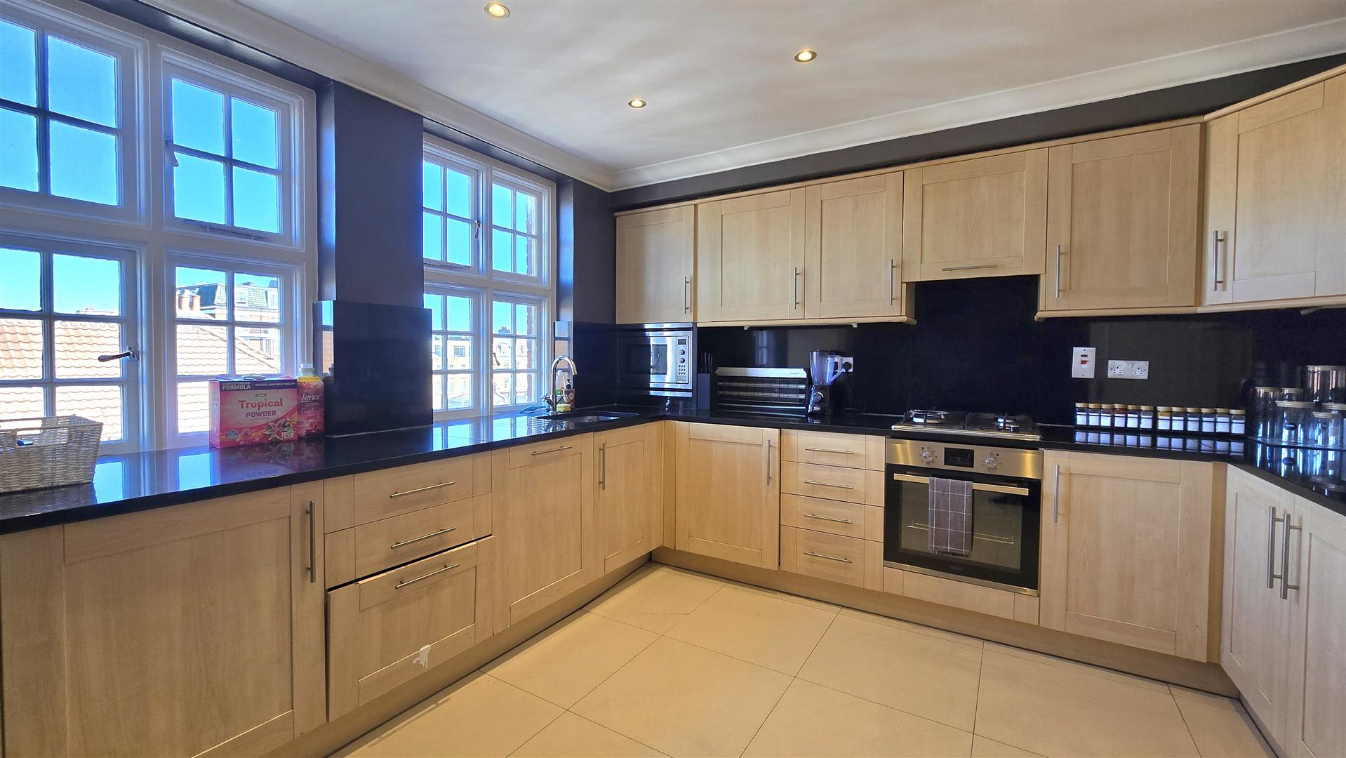 3 bed flat for sale in Harrowby Court, Marylebone, London W1H  - Property Image 11