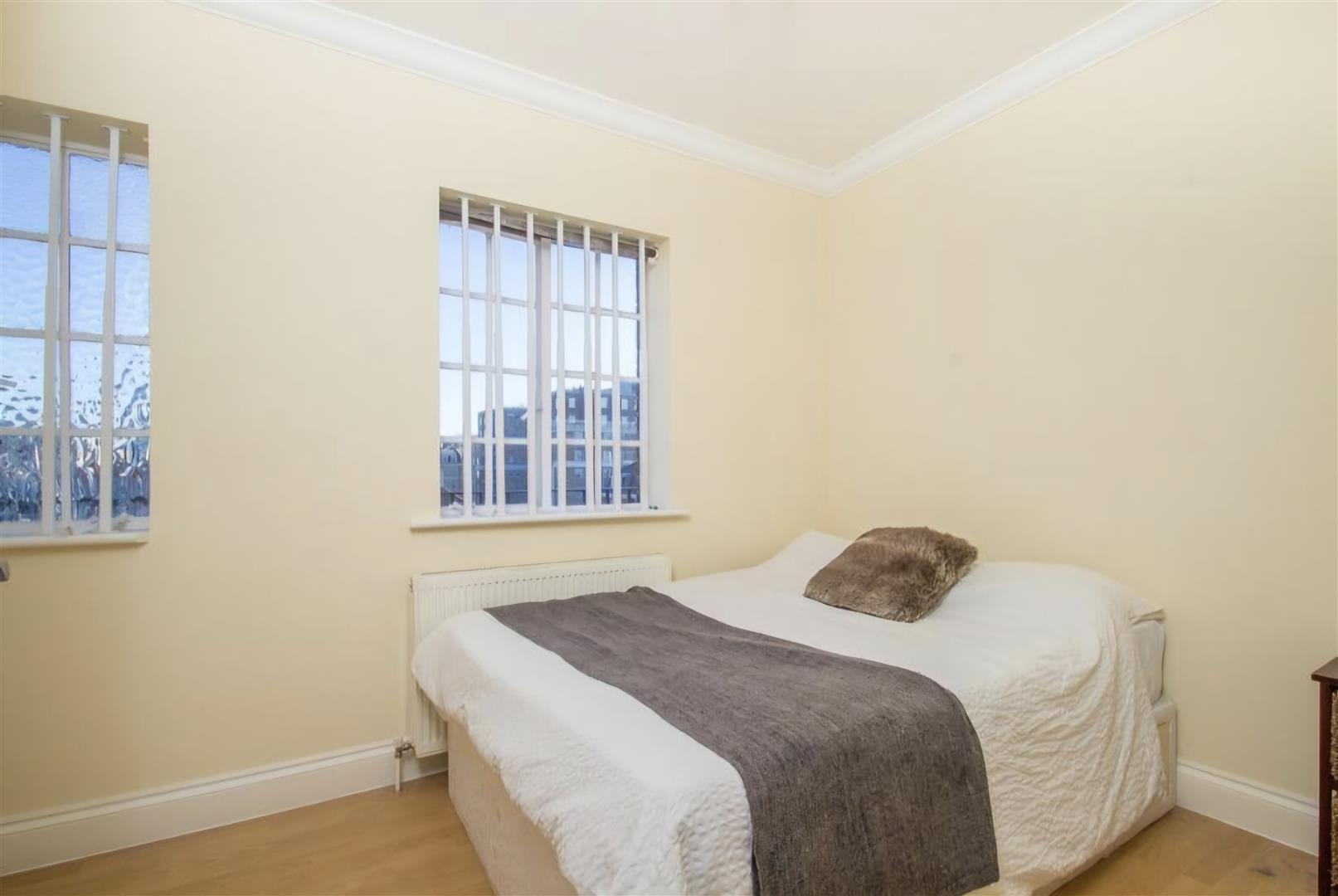 1 bed flat for sale in Harrowby Court, Marylebone, London W1H  - Property Image 4