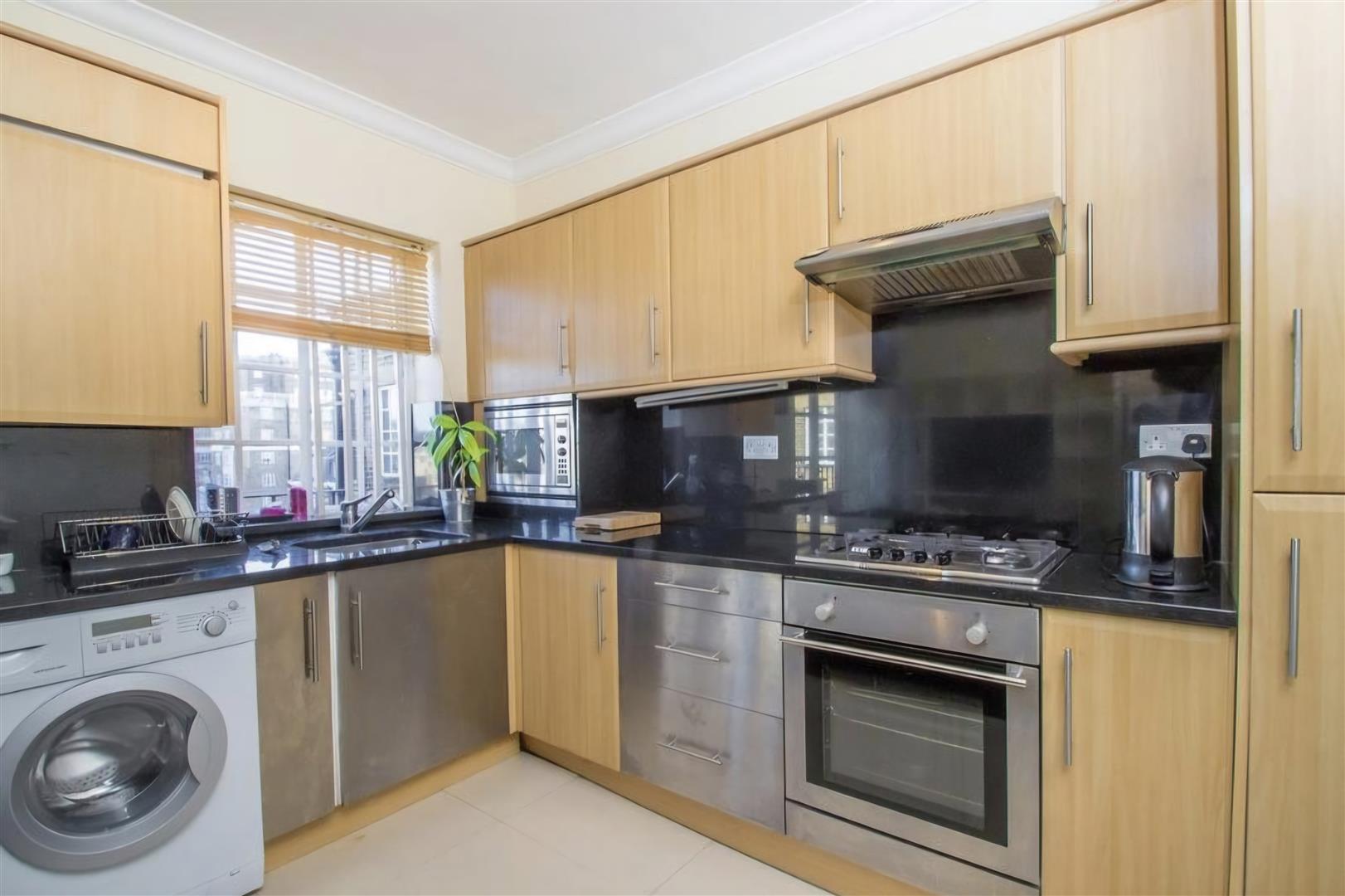 1 bed flat for sale in Harrowby Court, Marylebone, London W1H  - Property Image 3
