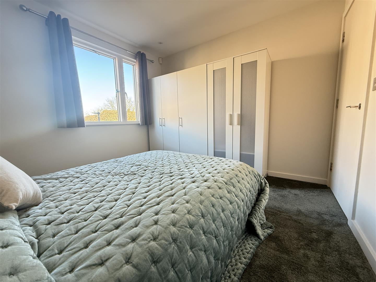 2 bed apartment for sale in Abbey Road, London 6