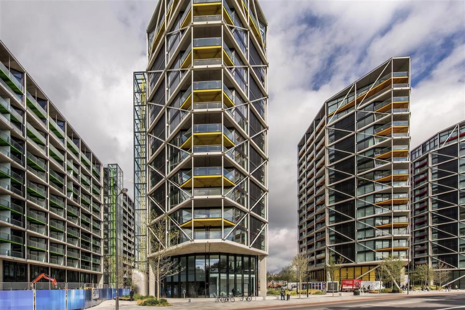 2 bed apartment for sale in Riverlight Quay, London  - Property Image 20