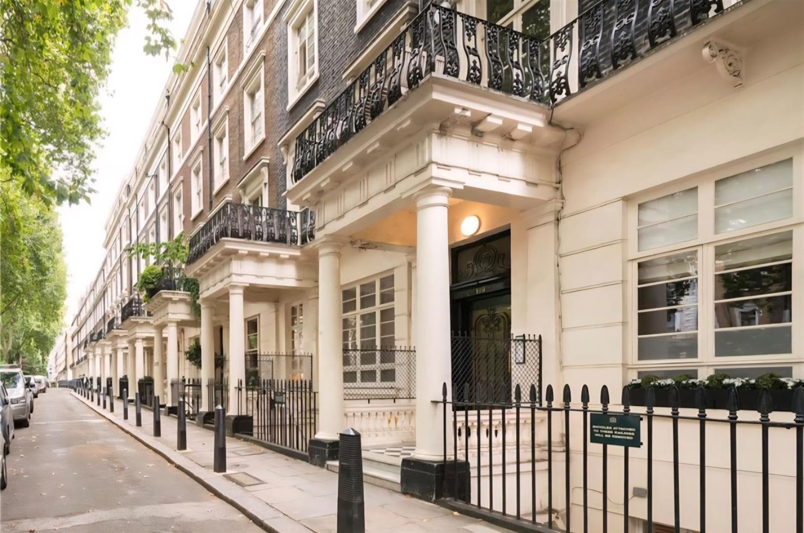 2 bed flat for sale in Sussex Gardens, London  - Property Image 1