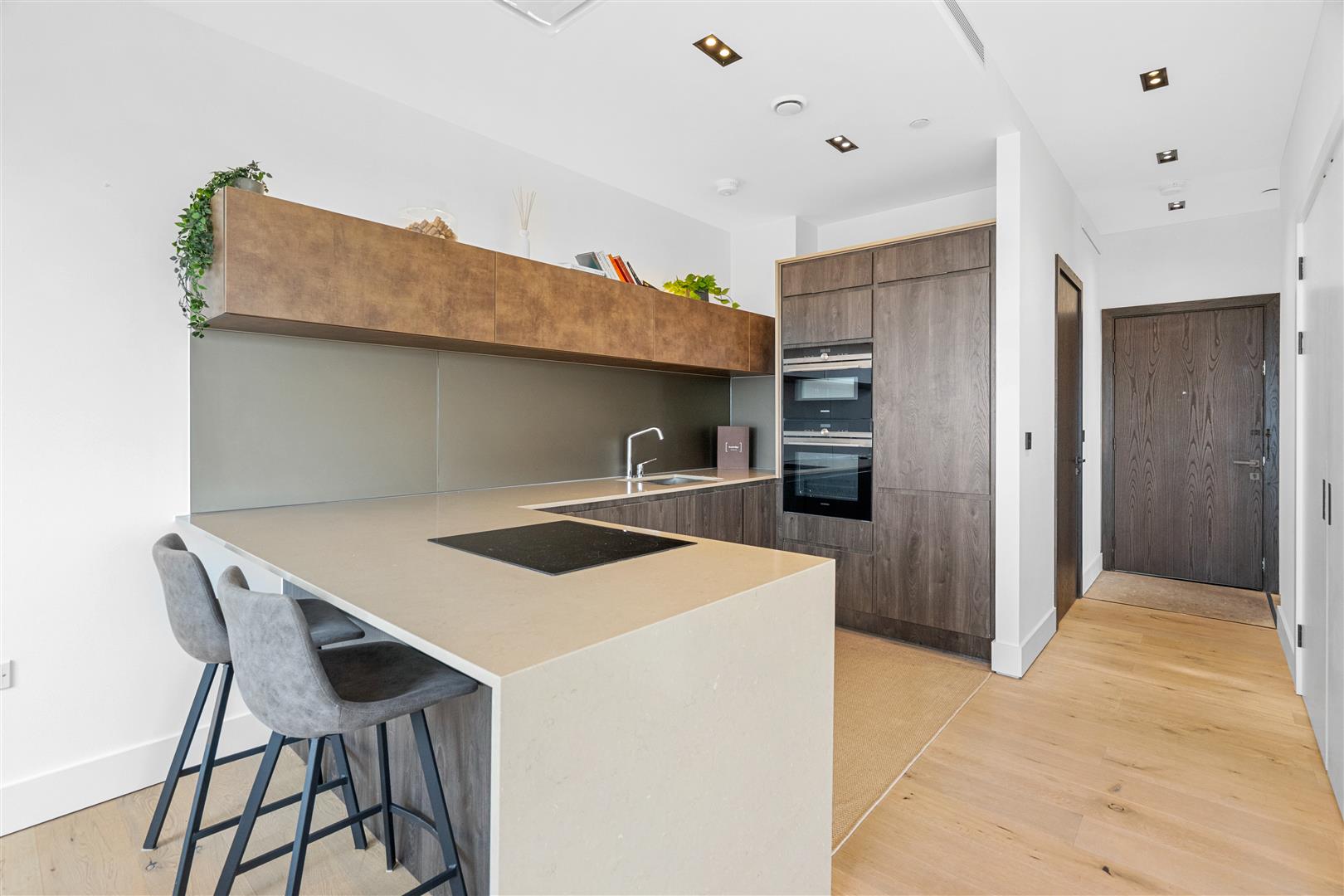 2 bed flat for sale in Exchange Gardens, London  - Property Image 5