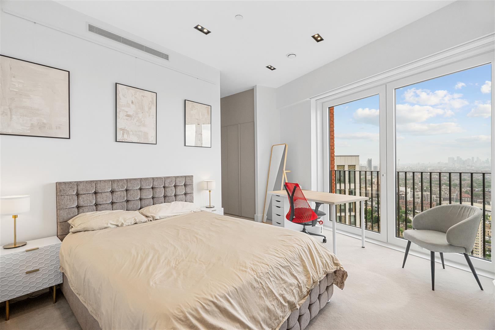 2 bed flat for sale in Exchange Gardens, London  - Property Image 14