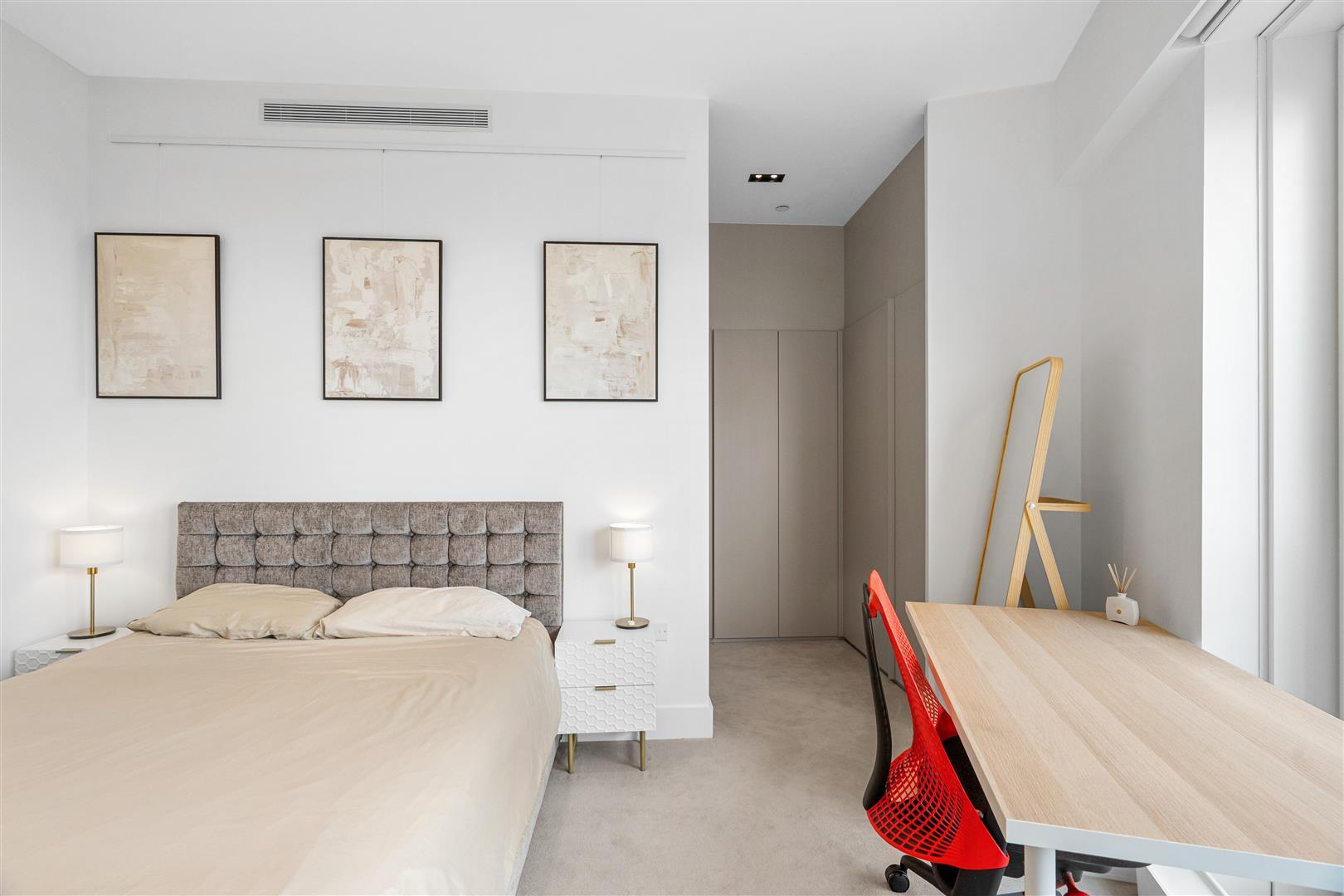 2 bed flat for sale in Exchange Gardens, London  - Property Image 15