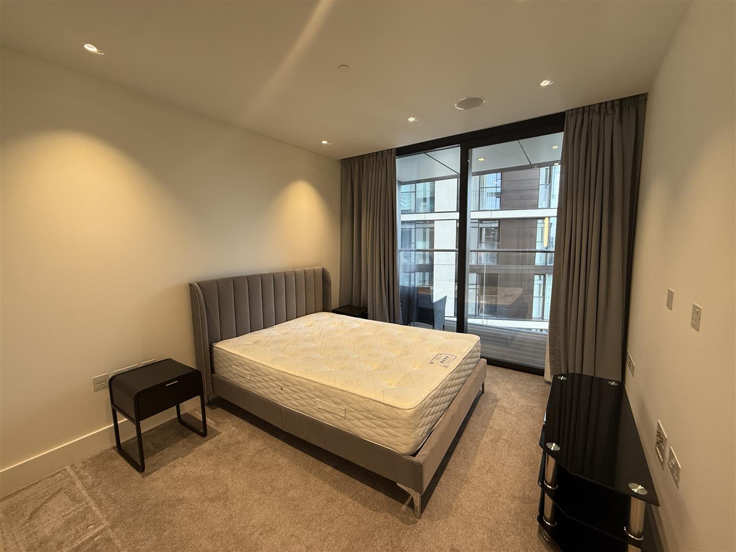 3 bed apartment for sale in Merchant Square, London 7
