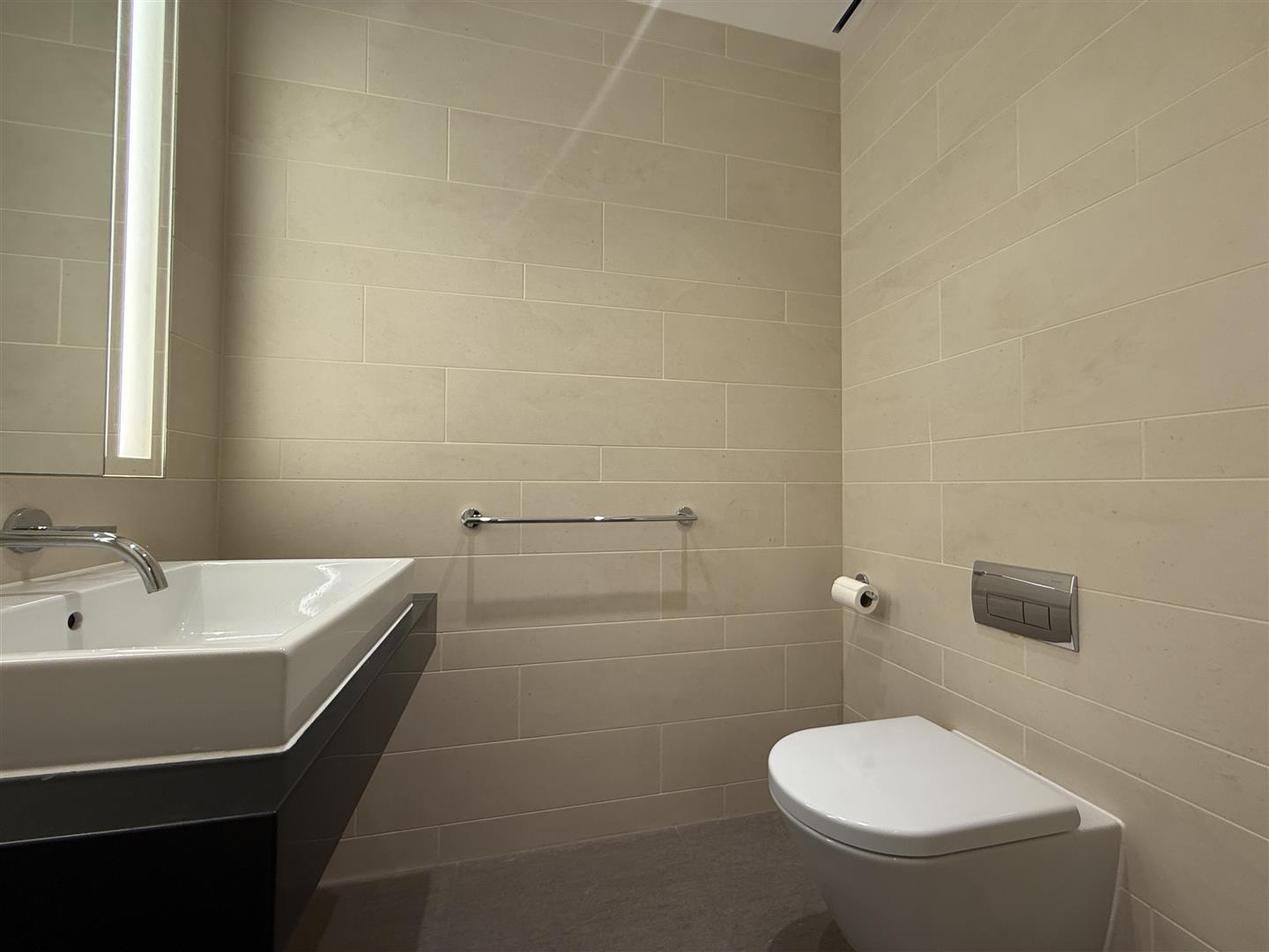 3 bed apartment for sale in Merchant Square, London  - Property Image 10