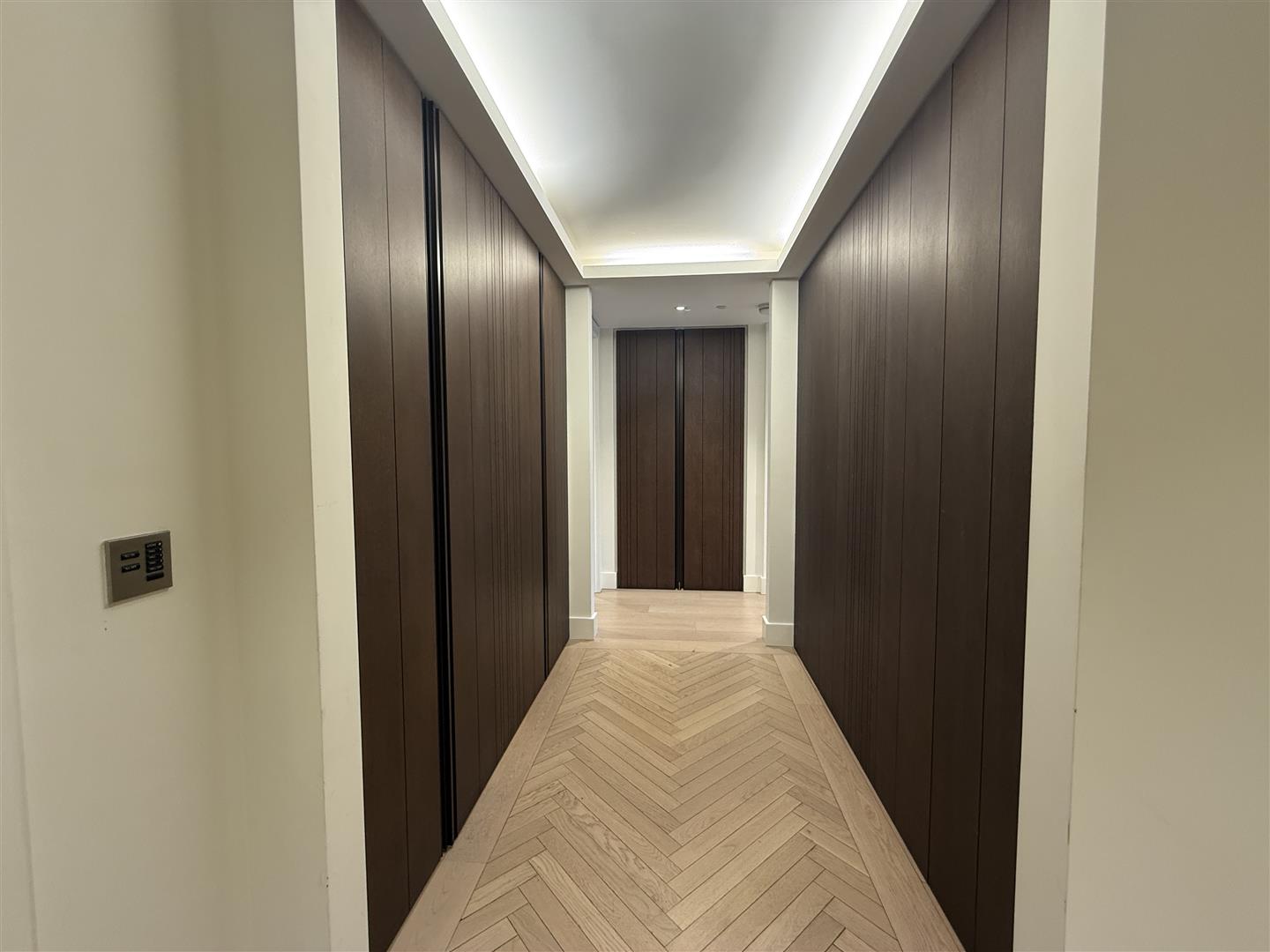 3 bed apartment for sale in Merchant Square, London  - Property Image 11