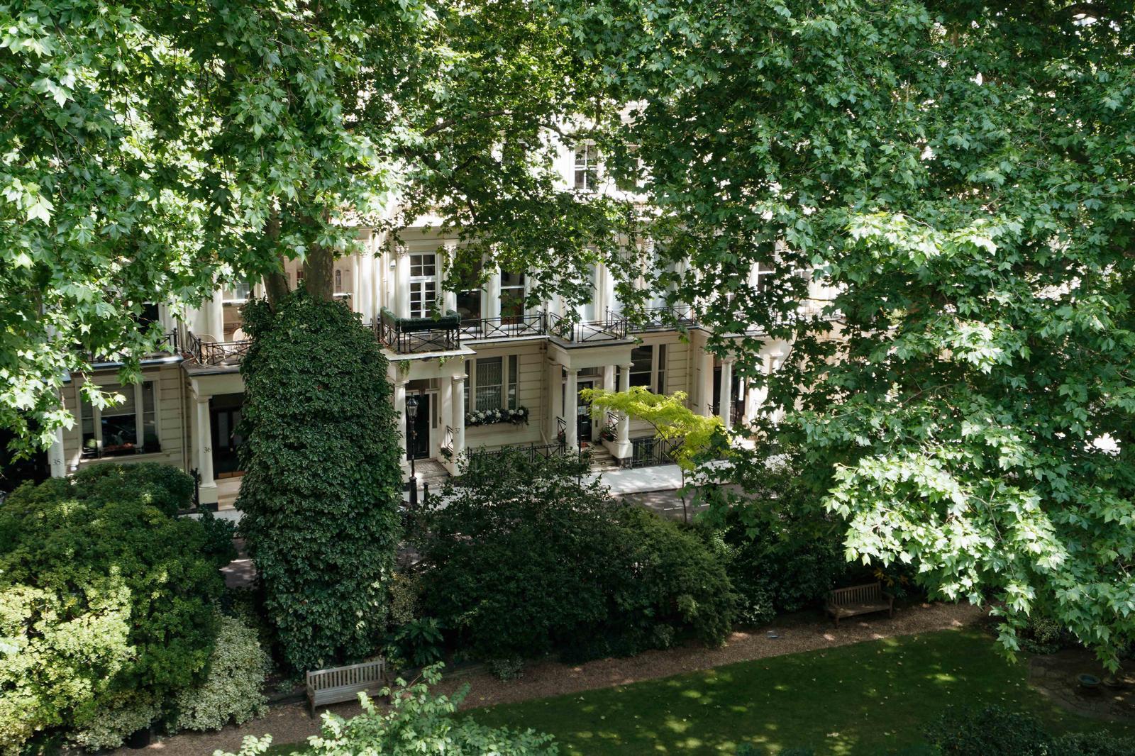 3 bed flat to rent in Rutland Gate, London  - Property Image 12