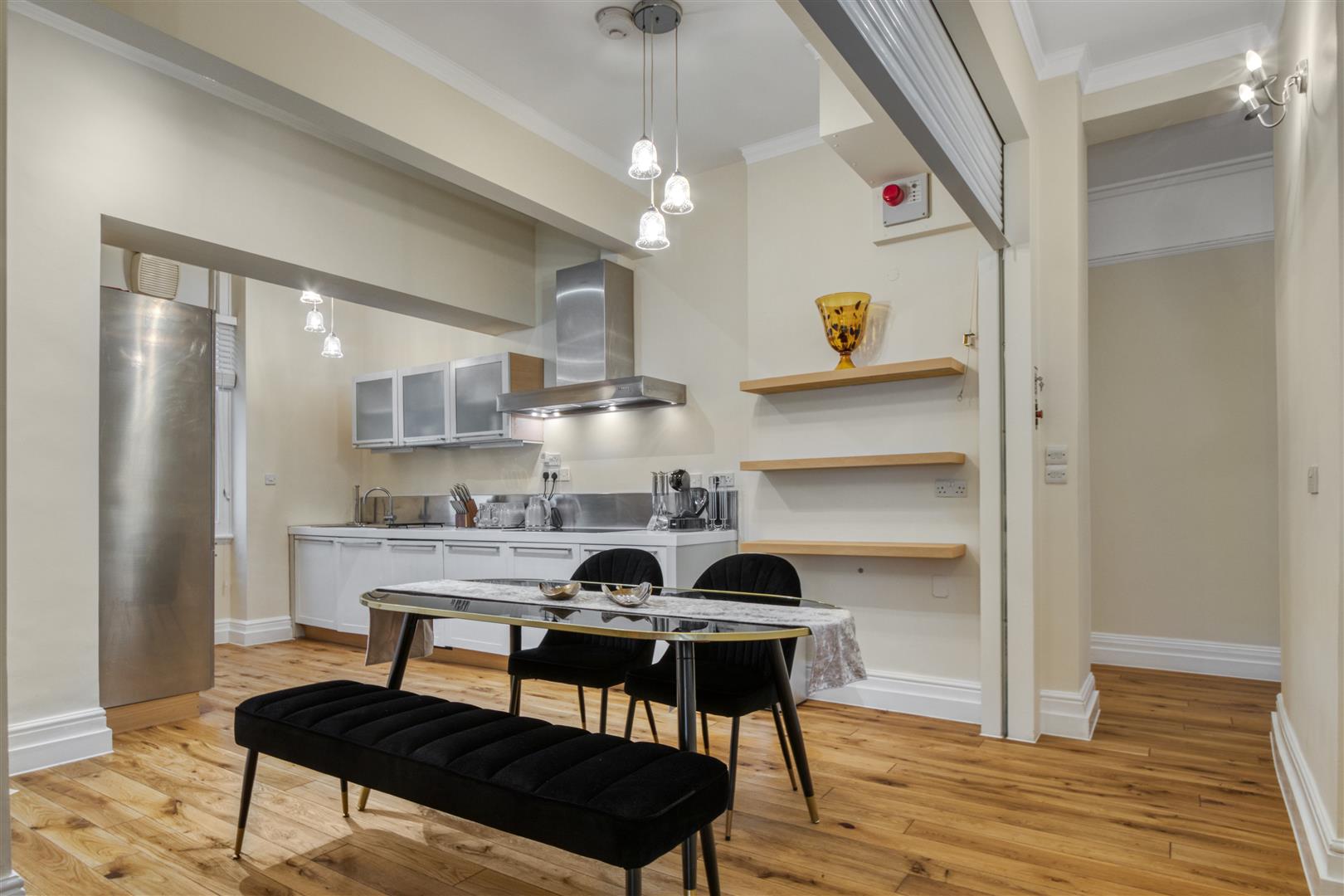 4 bed flat to rent in Kensington Court, London  - Property Image 54