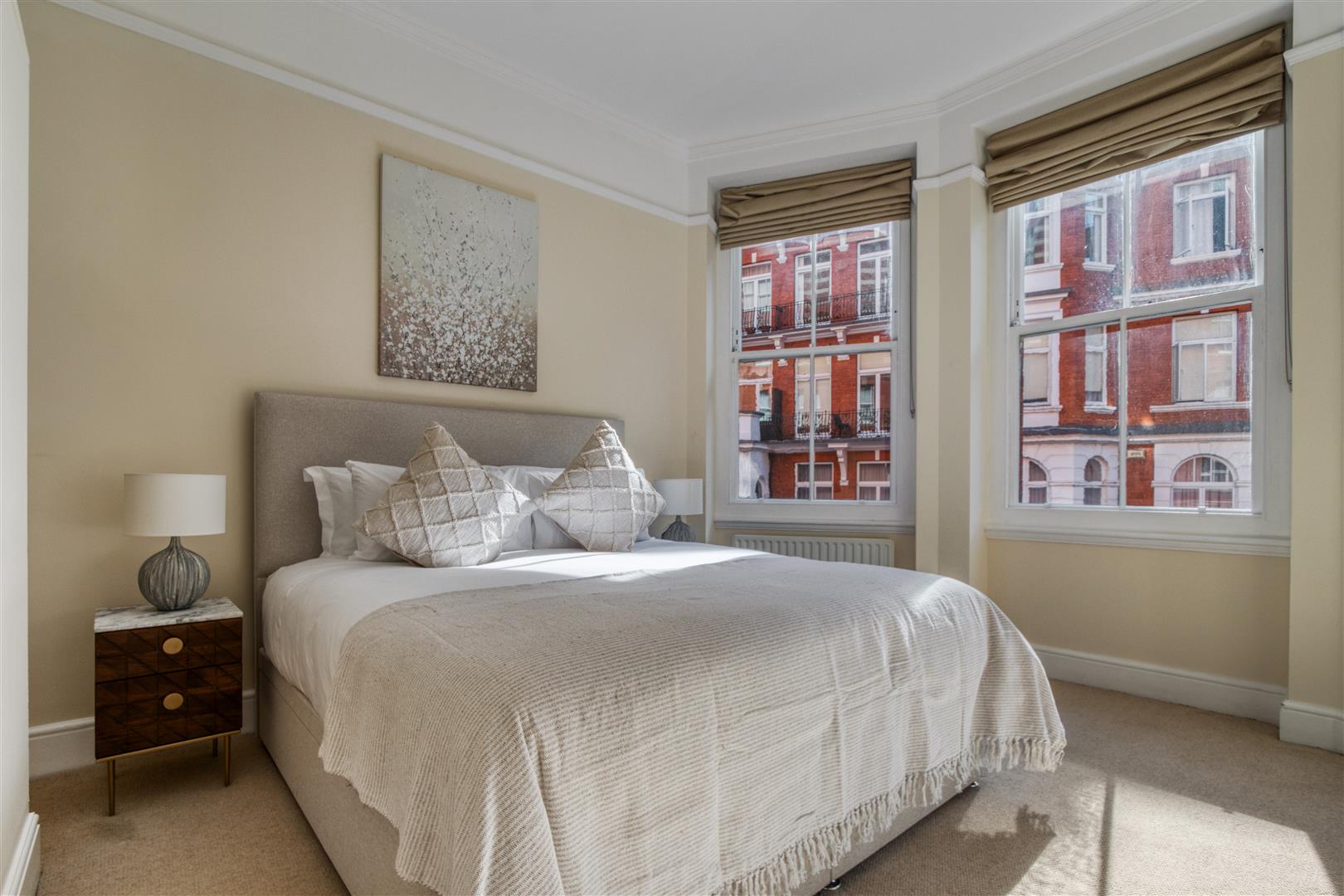 4 bed flat to rent in Kensington Court, London 28