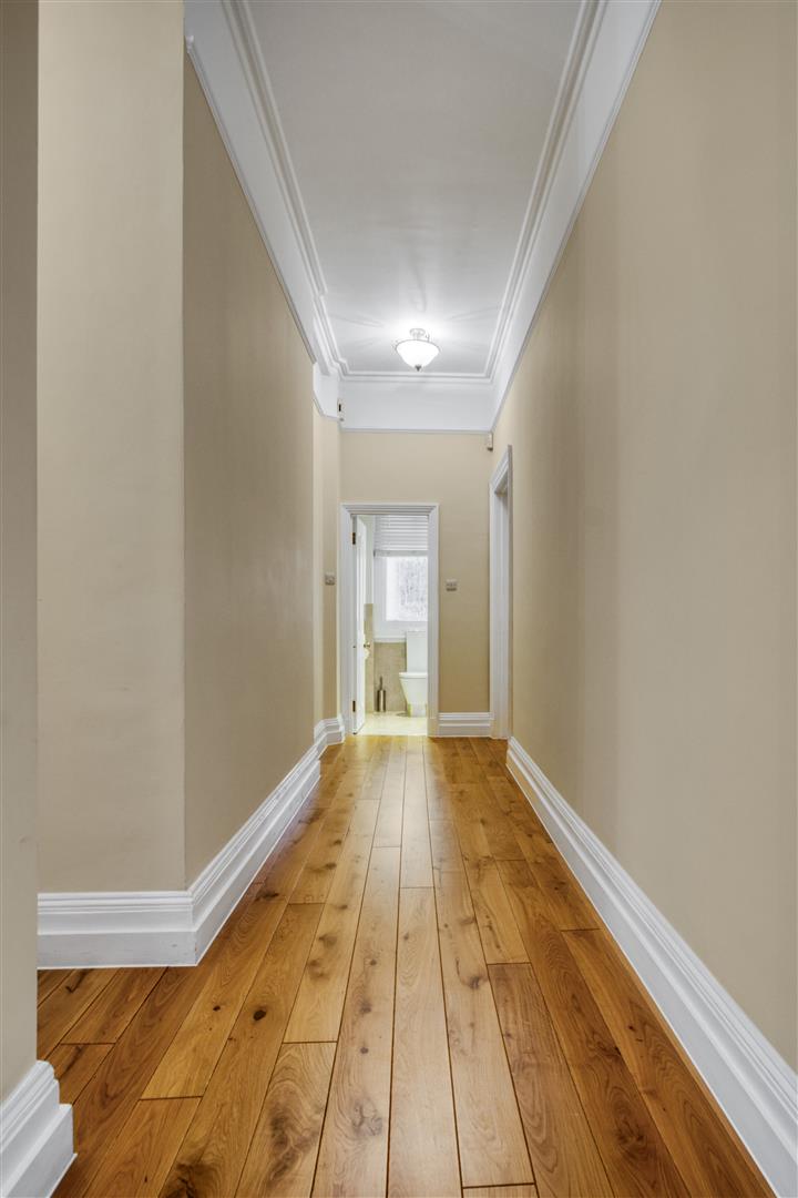 4 bed flat to rent in Kensington Court, London 50