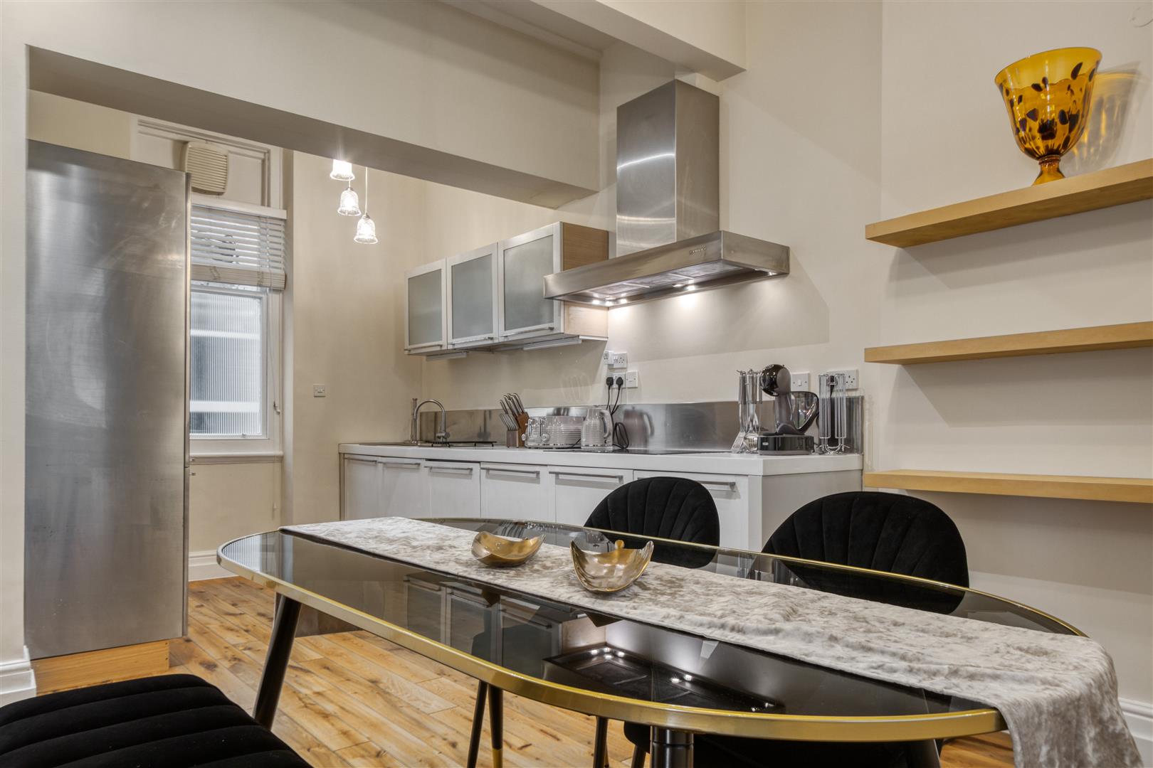 4 bed flat to rent in Kensington Court, London 54