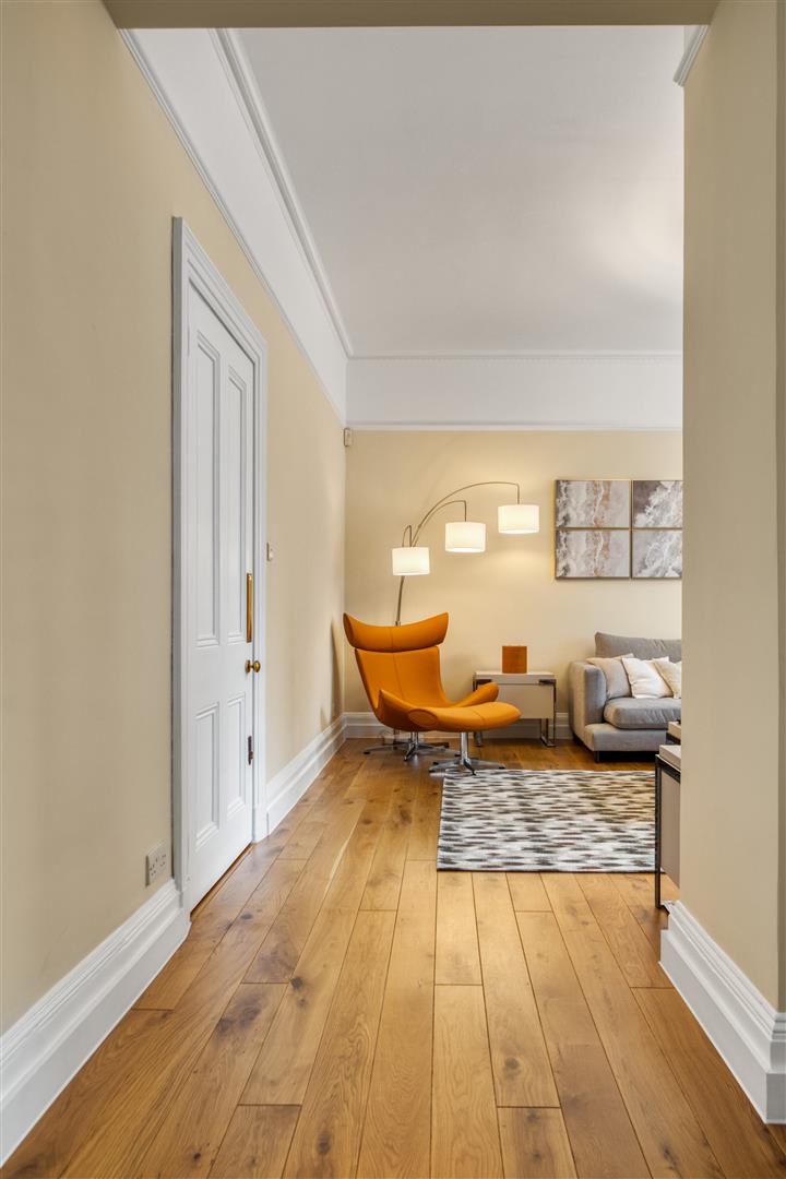 4 bed flat to rent in Kensington Court, London 47