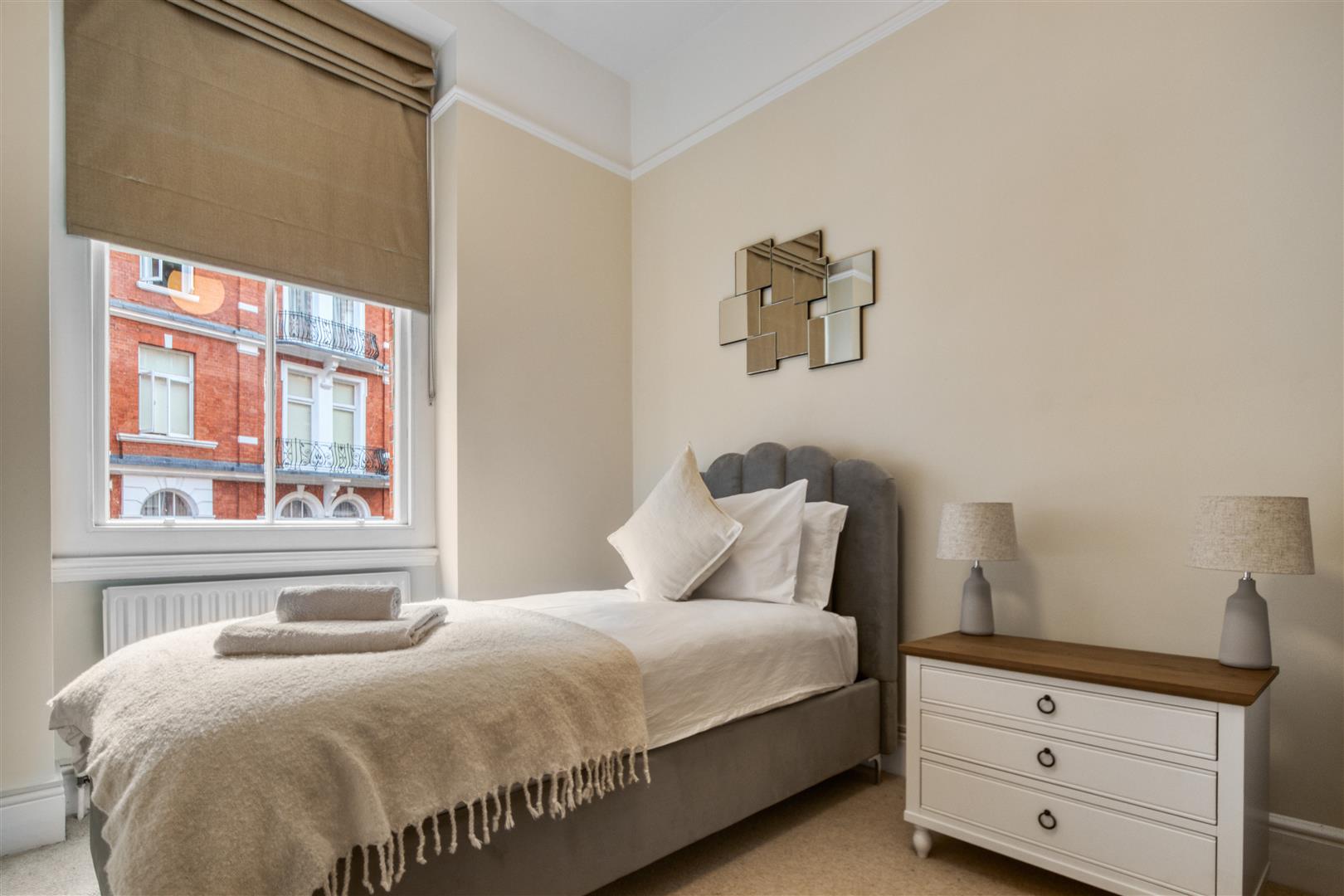 4 bed flat to rent in Kensington Court, London  - Property Image 42