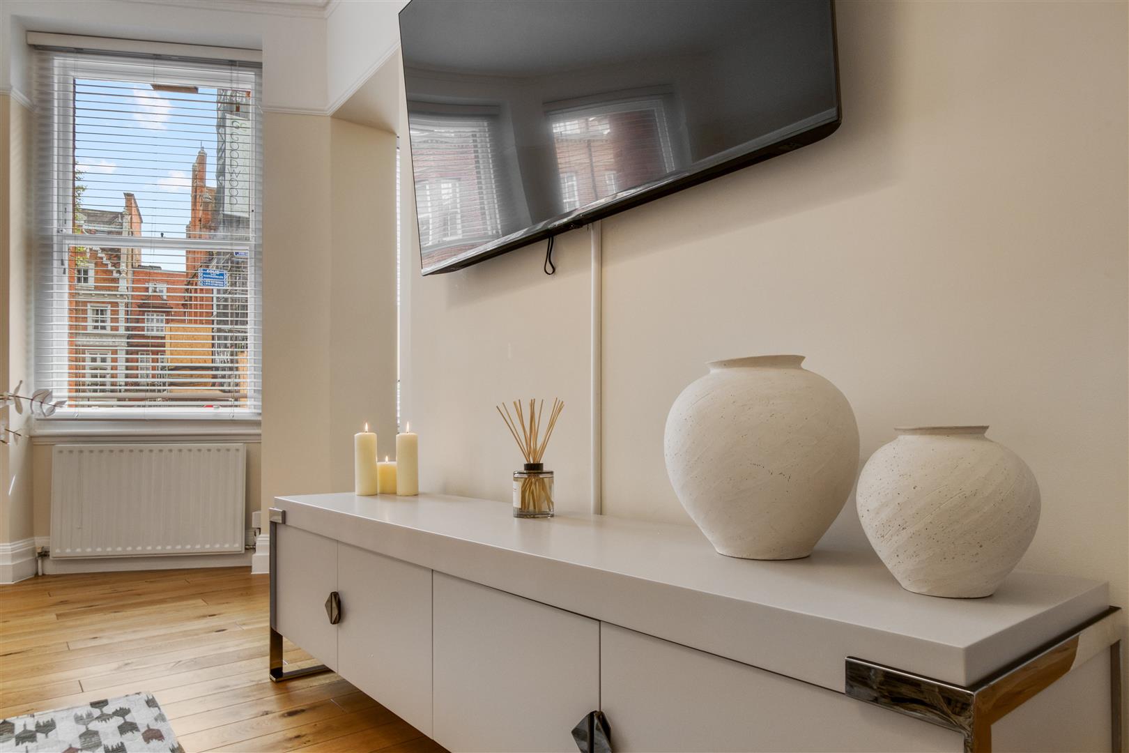 4 bed flat to rent in Kensington Court, London  - Property Image 6