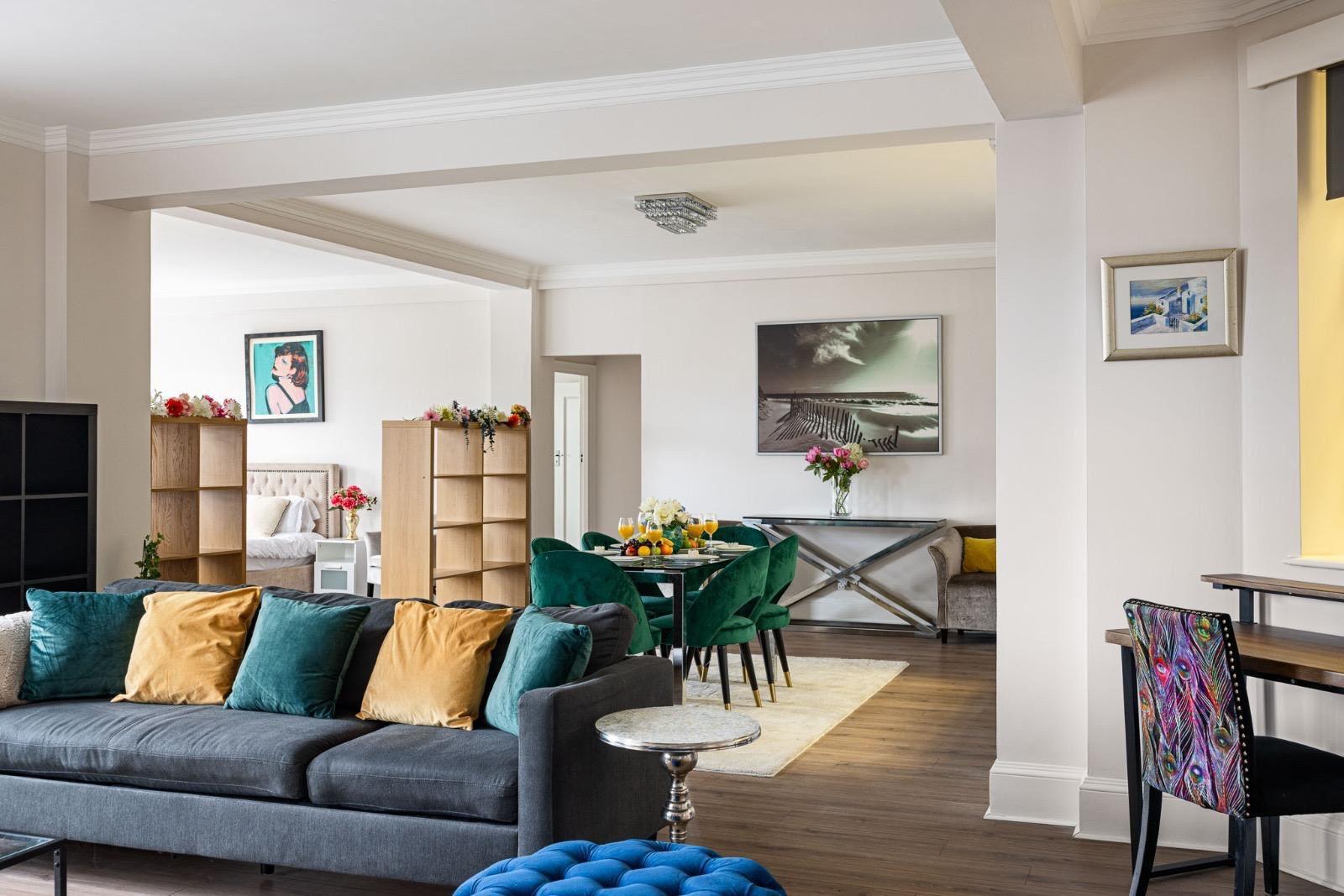 3 bed house to rent in Warwick Gardens, London  - Property Image 5