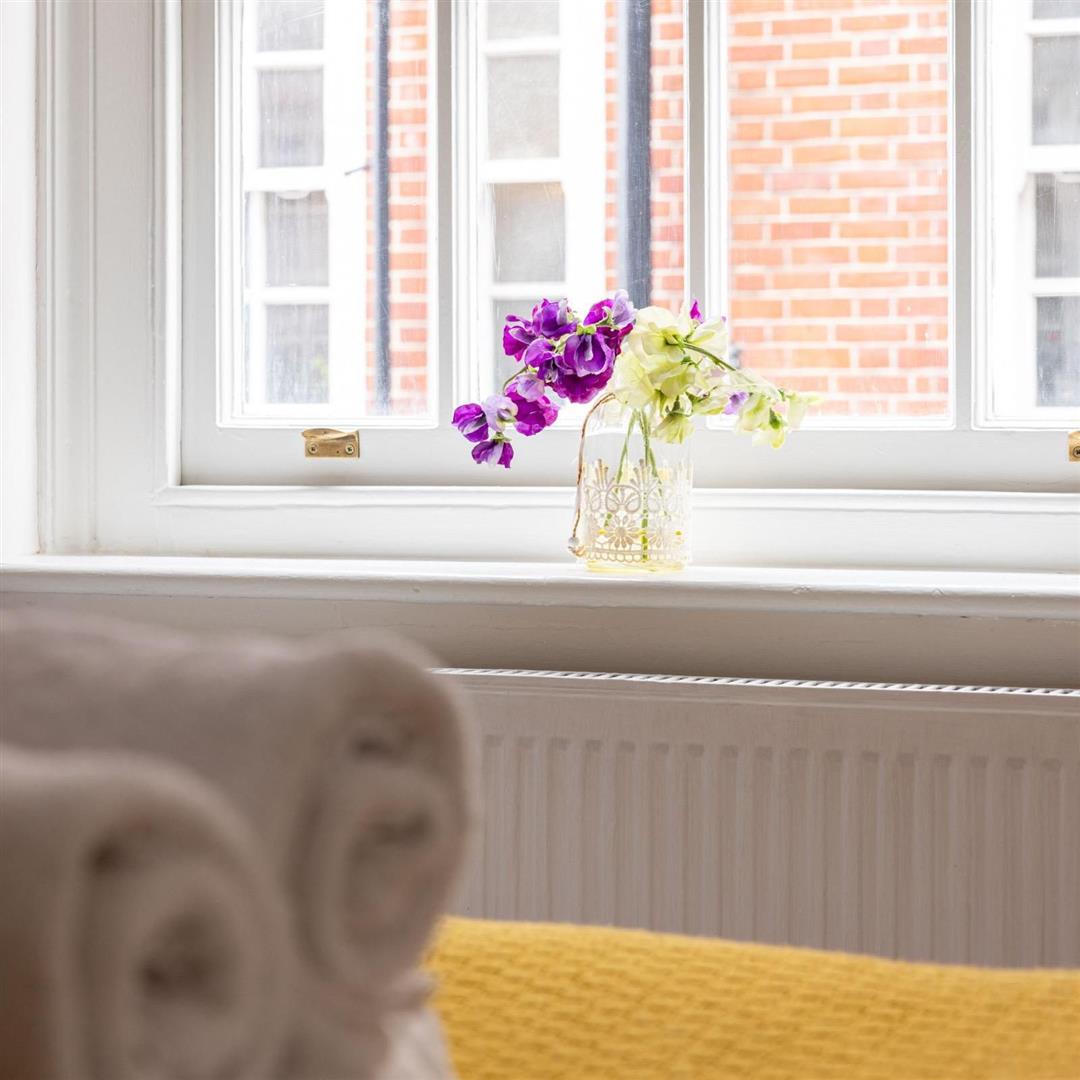 3 bed house to rent in Warwick Gardens, London  - Property Image 16