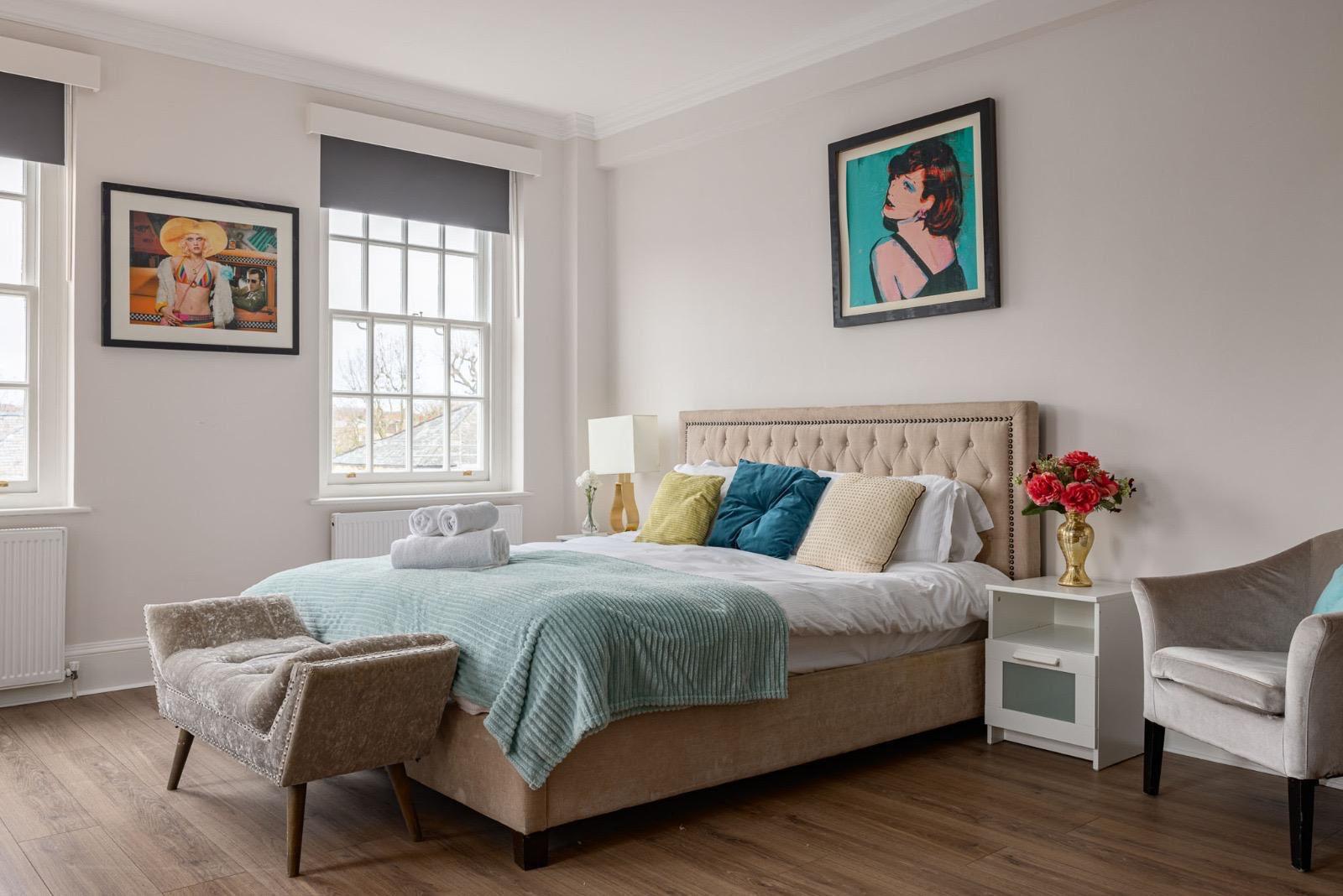 3 bed house to rent in Warwick Gardens, London  - Property Image 14