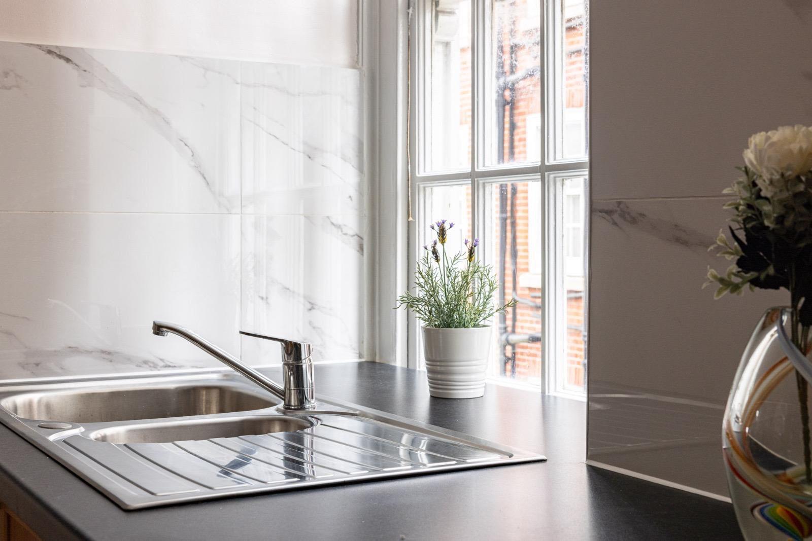 3 bed house to rent in Warwick Gardens, London  - Property Image 13