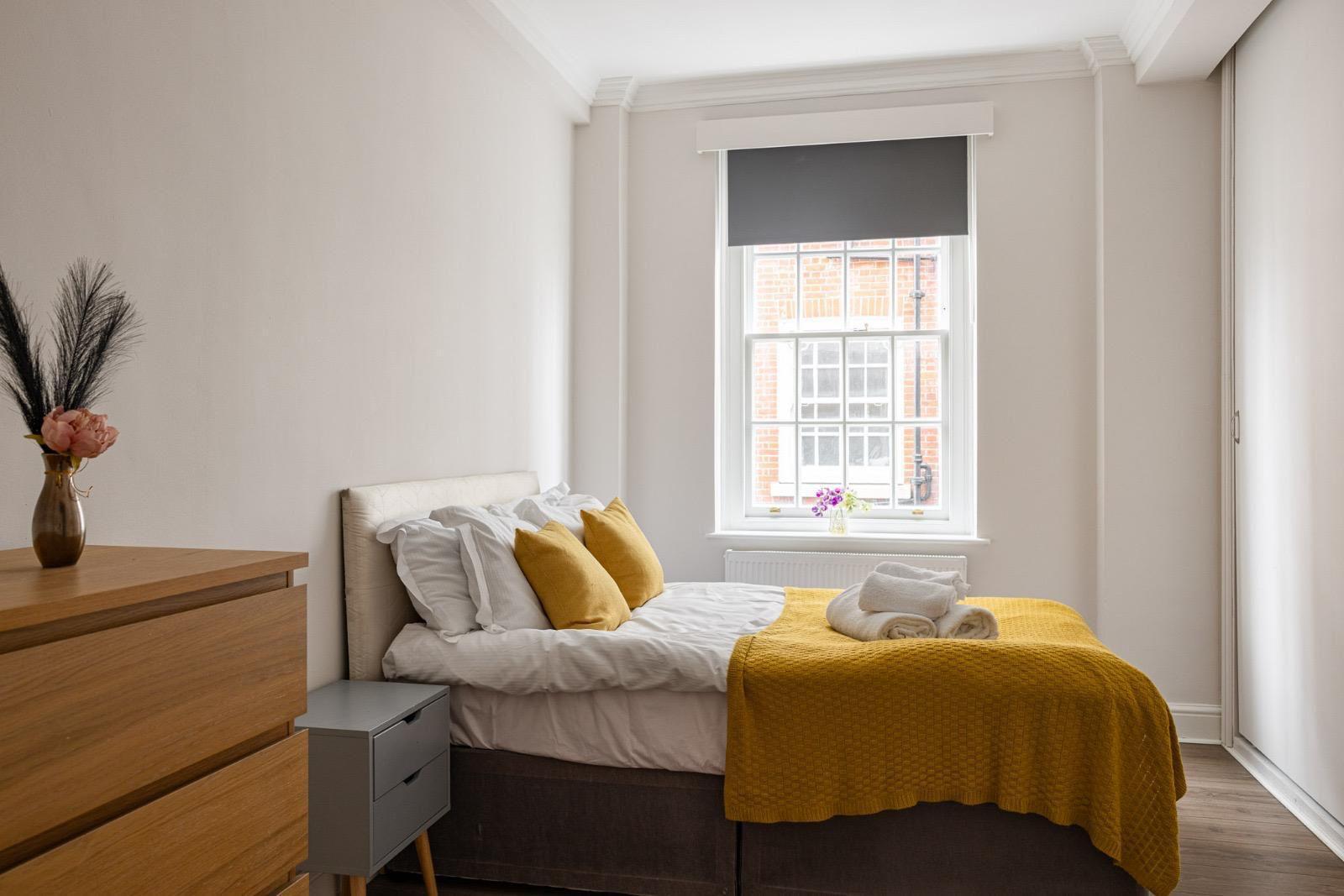 3 bed house to rent in Warwick Gardens, London  - Property Image 15