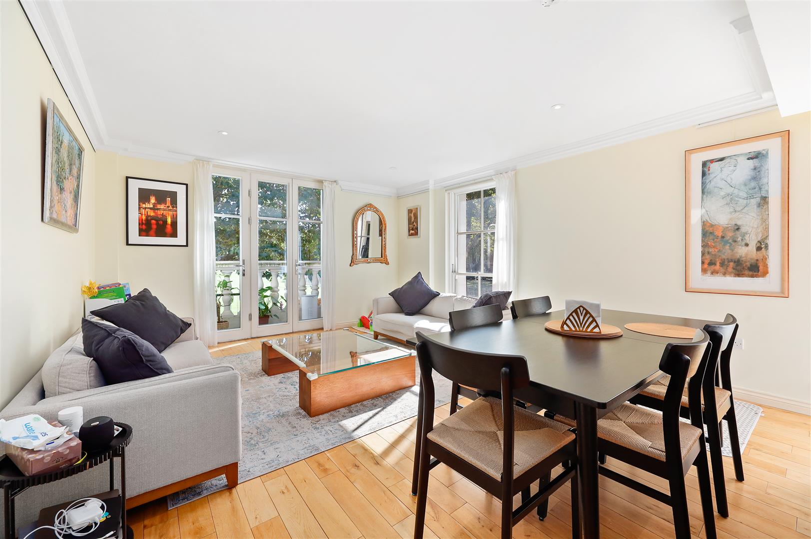 3 bed flat for sale in Vincent Square, London, SW1P